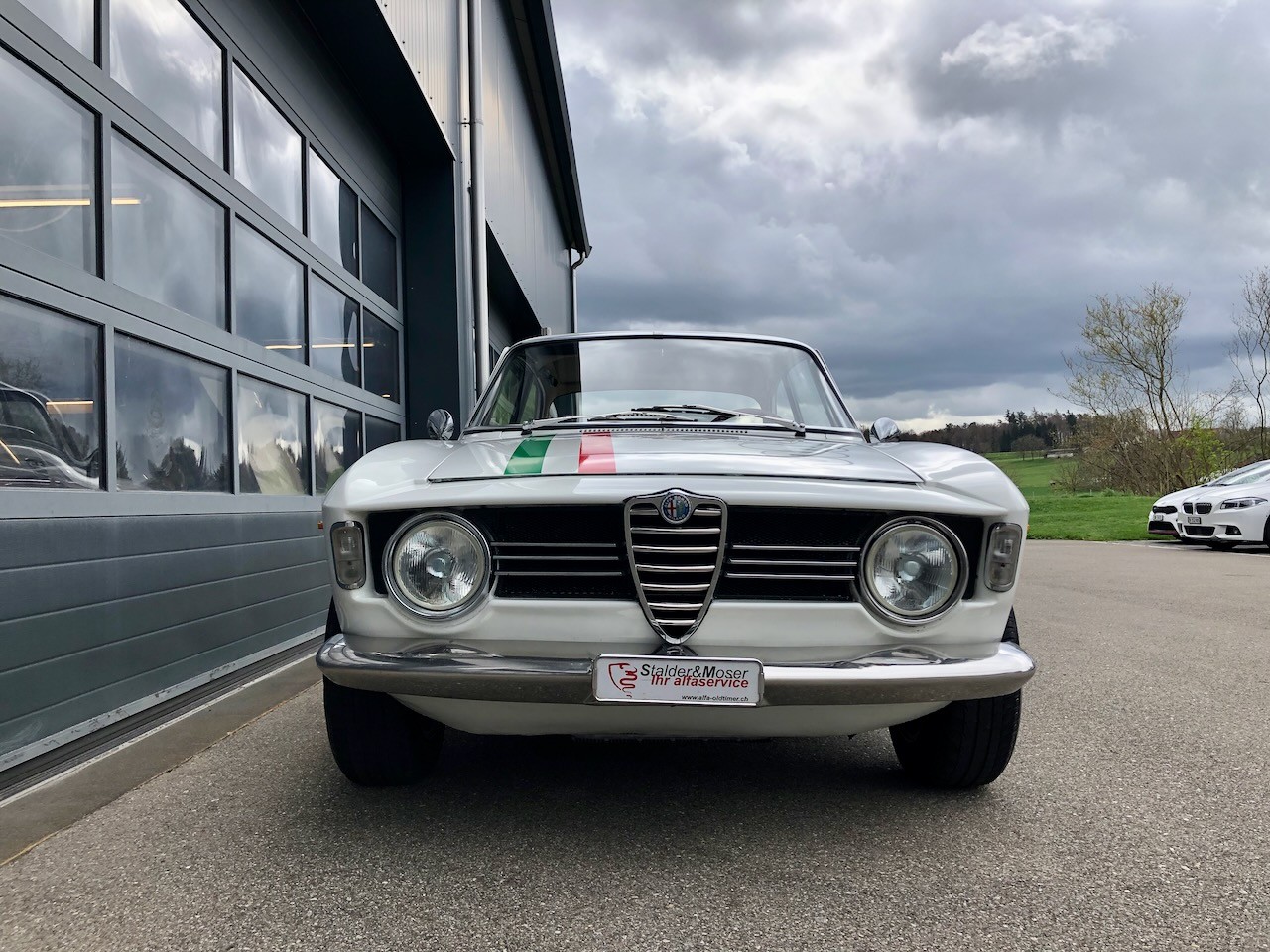ALFA ROMEO GT 1300 Junior-image-3