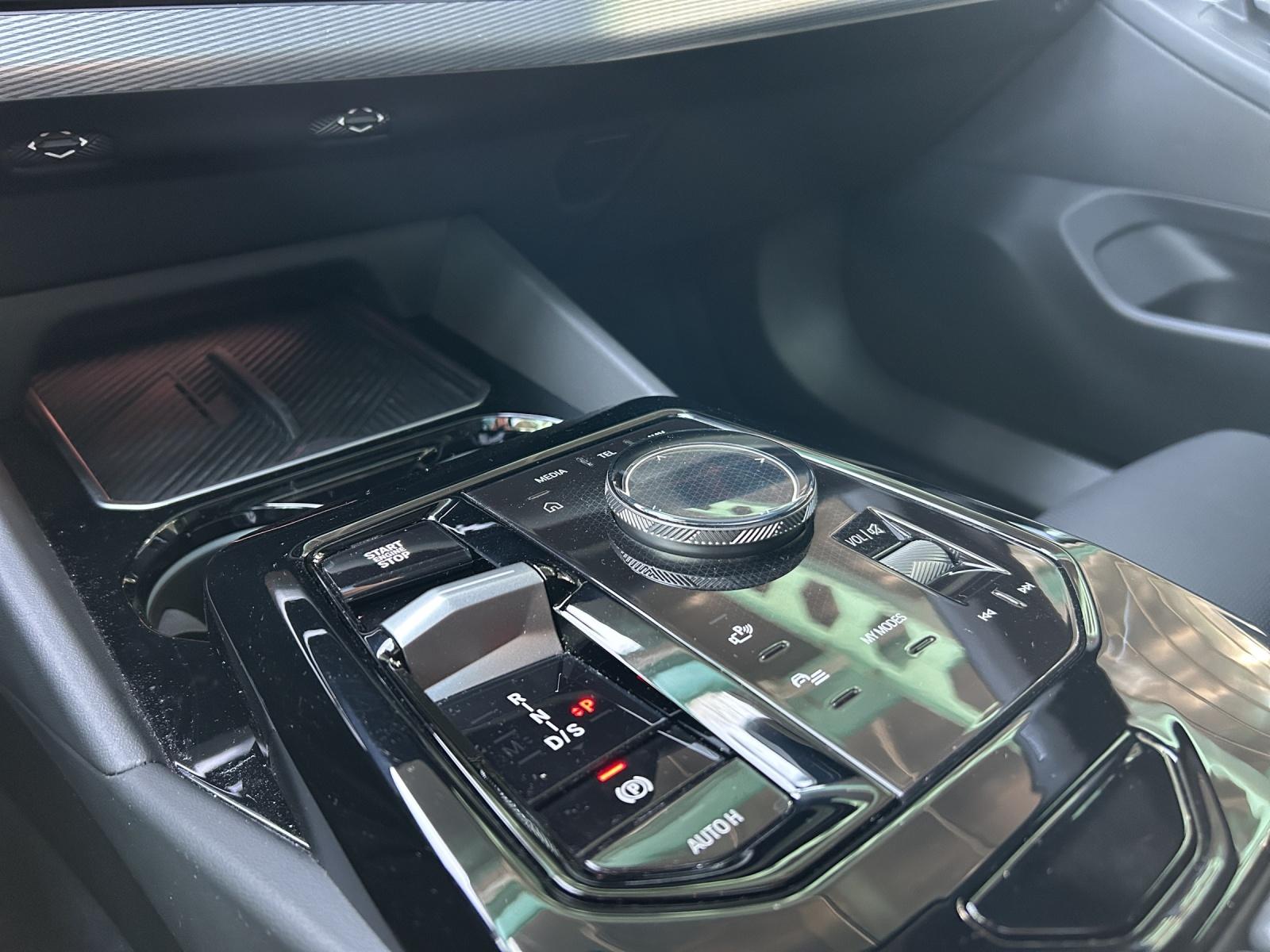 BMW 520d xDrive Touring-image-18