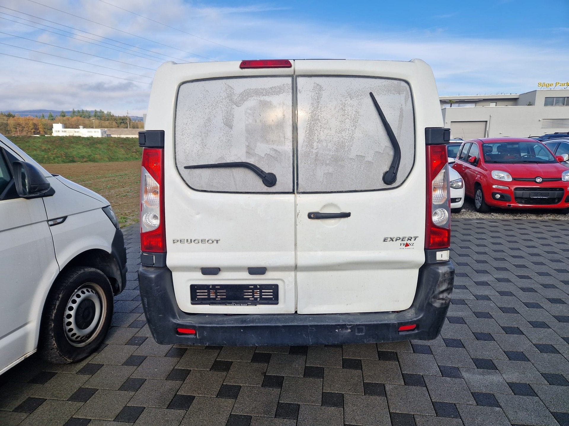 PEUGEOT Expert 2.0 HDi 229 L2H1-image-6