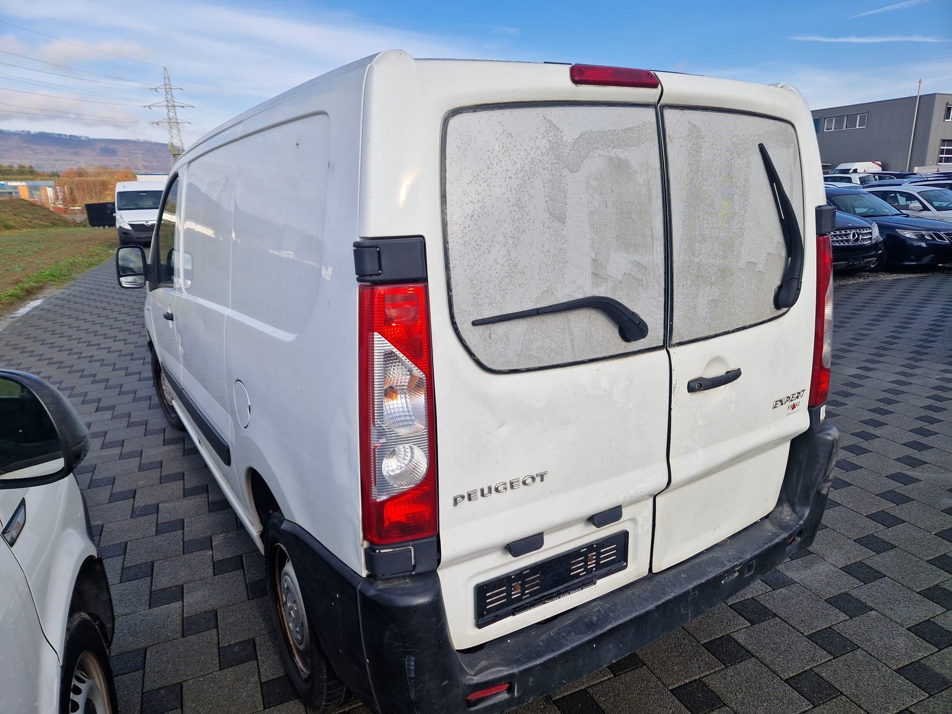 PEUGEOT Expert 2.0 HDi 229 L2H1-image-5