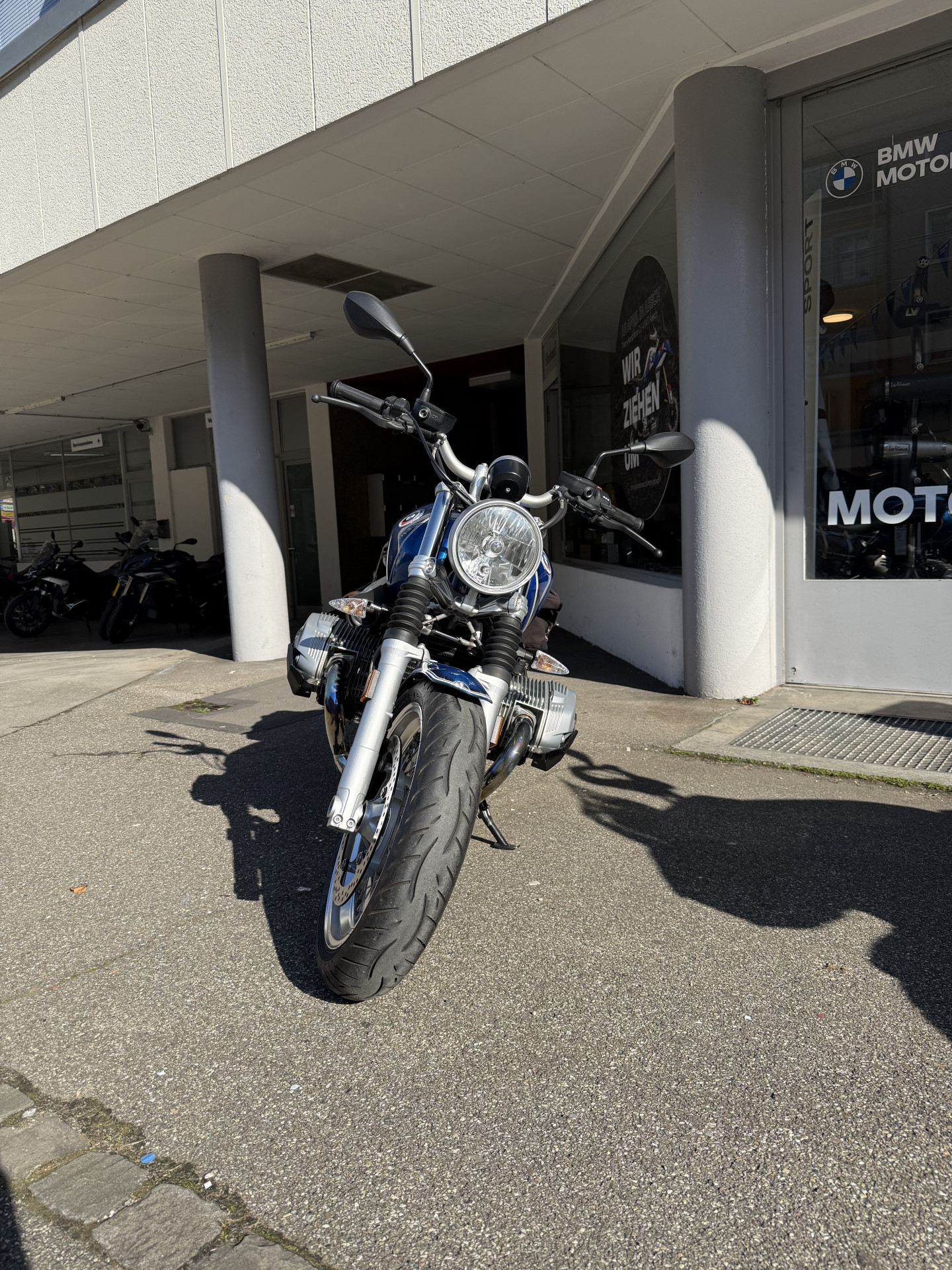 BMW R nineT /5 50 Years-image-3
