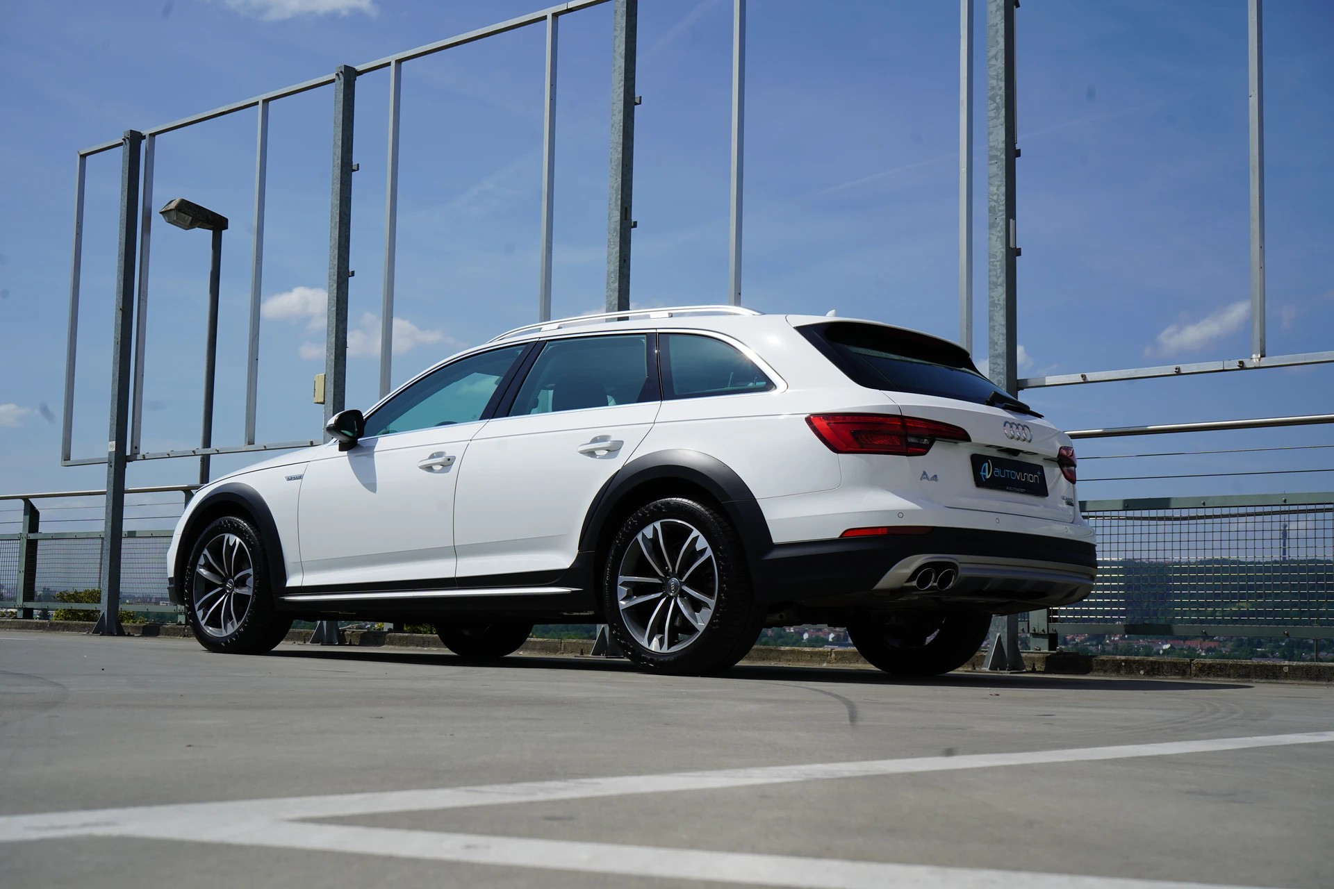 AUDI A4 ALLROAD 3.0 TDI QUATTRO S-TRONIC l 218 PS-image-13