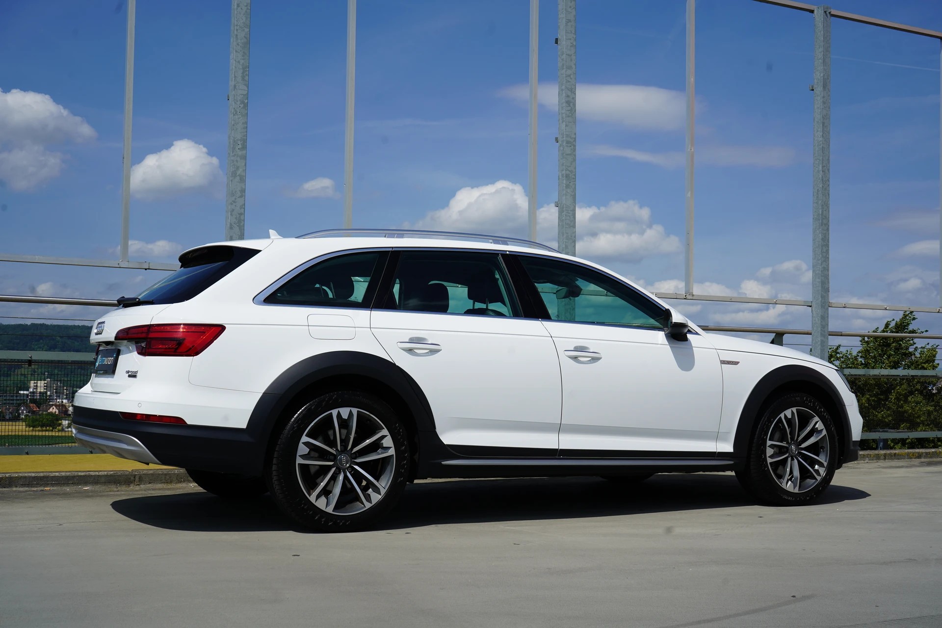 AUDI A4 ALLROAD 3.0 TDI QUATTRO S-TRONIC l 218 PS-image-9