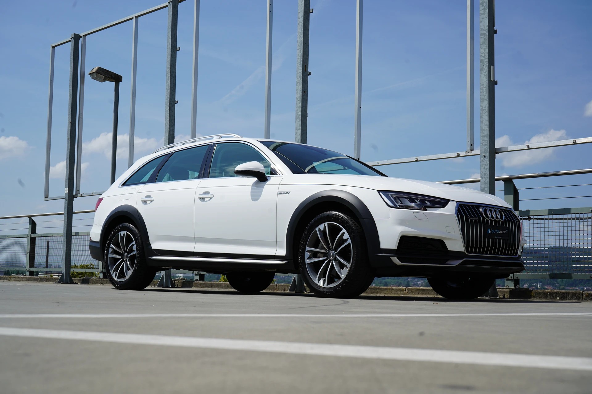 AUDI A4 ALLROAD 3.0 TDI QUATTRO S-TRONIC l 218 PS-image-8
