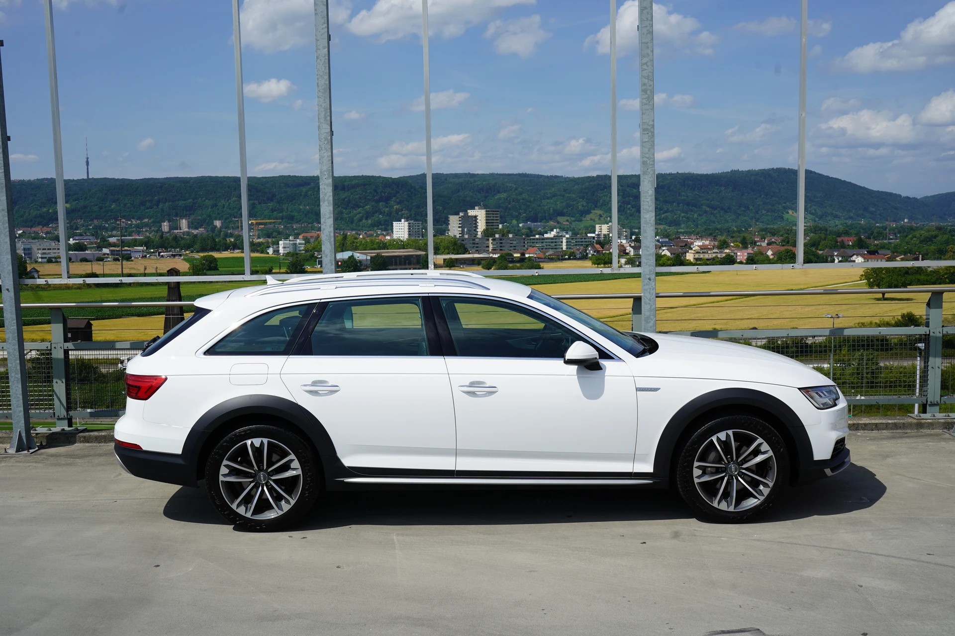 AUDI A4 ALLROAD 3.0 TDI QUATTRO S-TRONIC l 218 PS-image-4