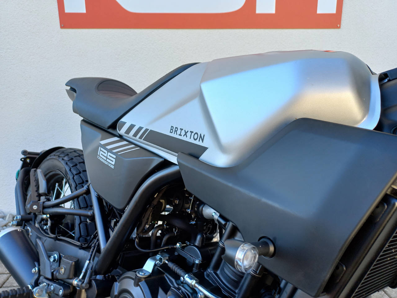 BRIXTON Crossfire 125 ABS-image-4