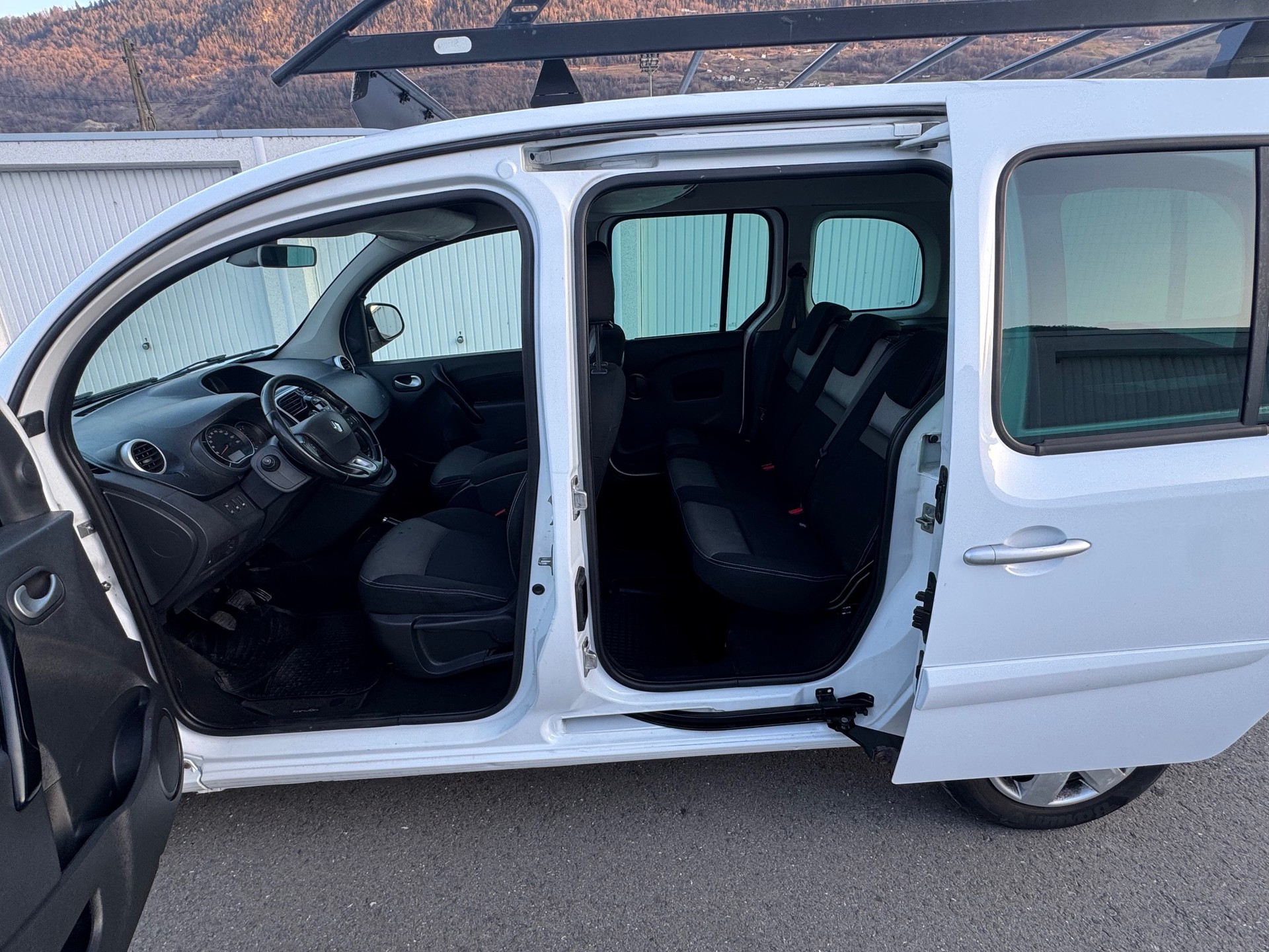 RENAULT Kangoo 1.2 16V Turbo Life-image-5