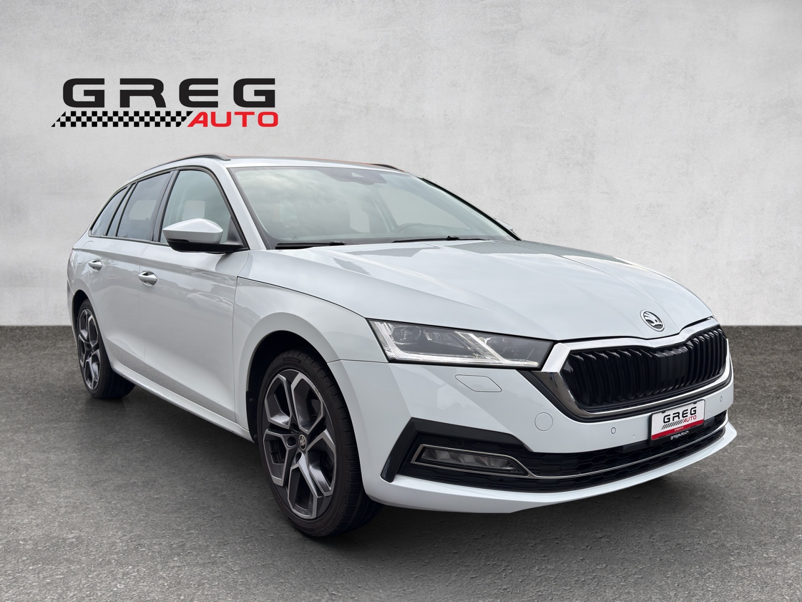 SKODA Octavia Combi 1.5 TSI mHEV DSG Style-image-0
