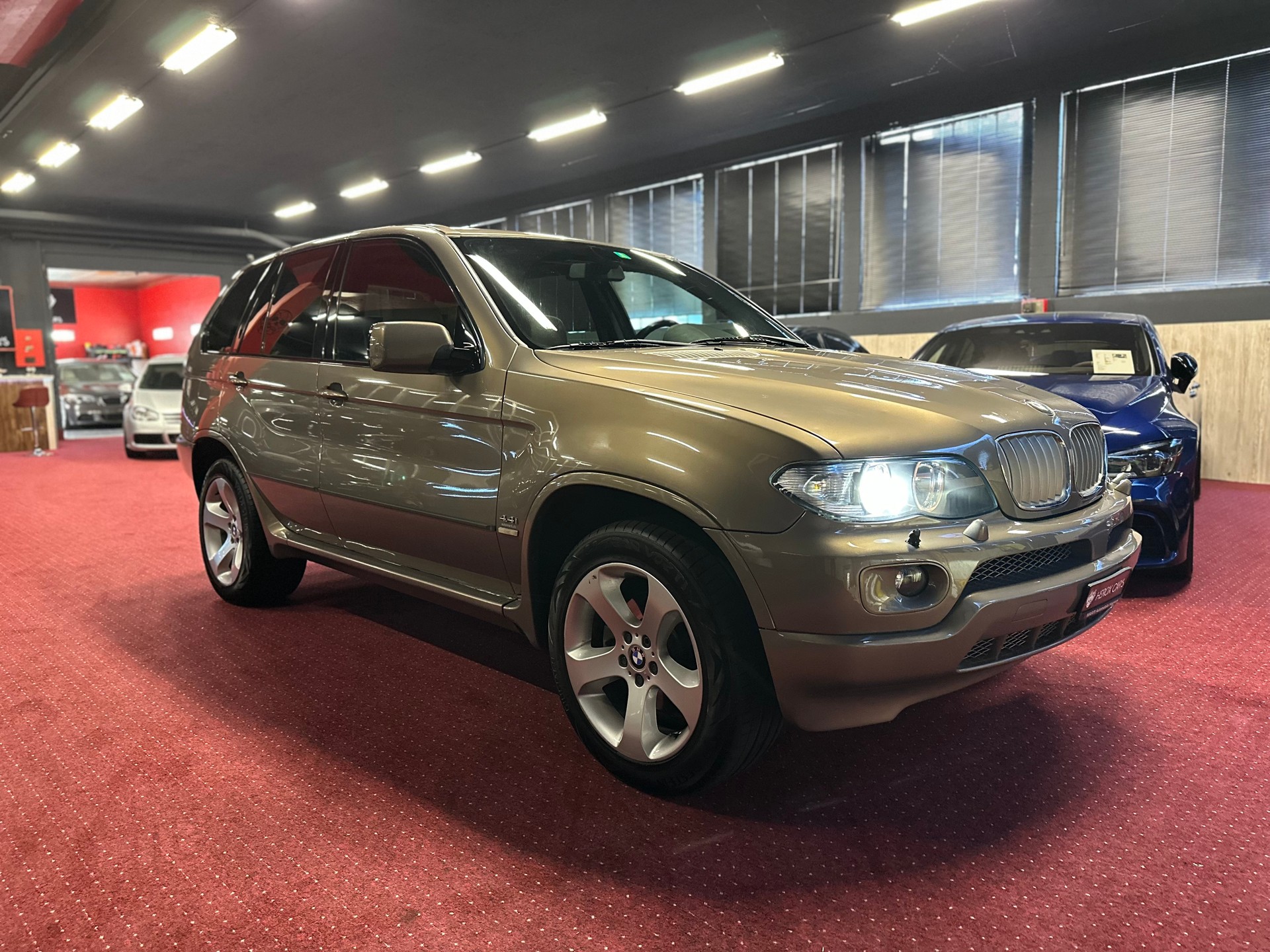 BMW X5 4.4i V8 / ** M-Sport Paket ** / Frisch ab MFK & Grossem Service-image-2