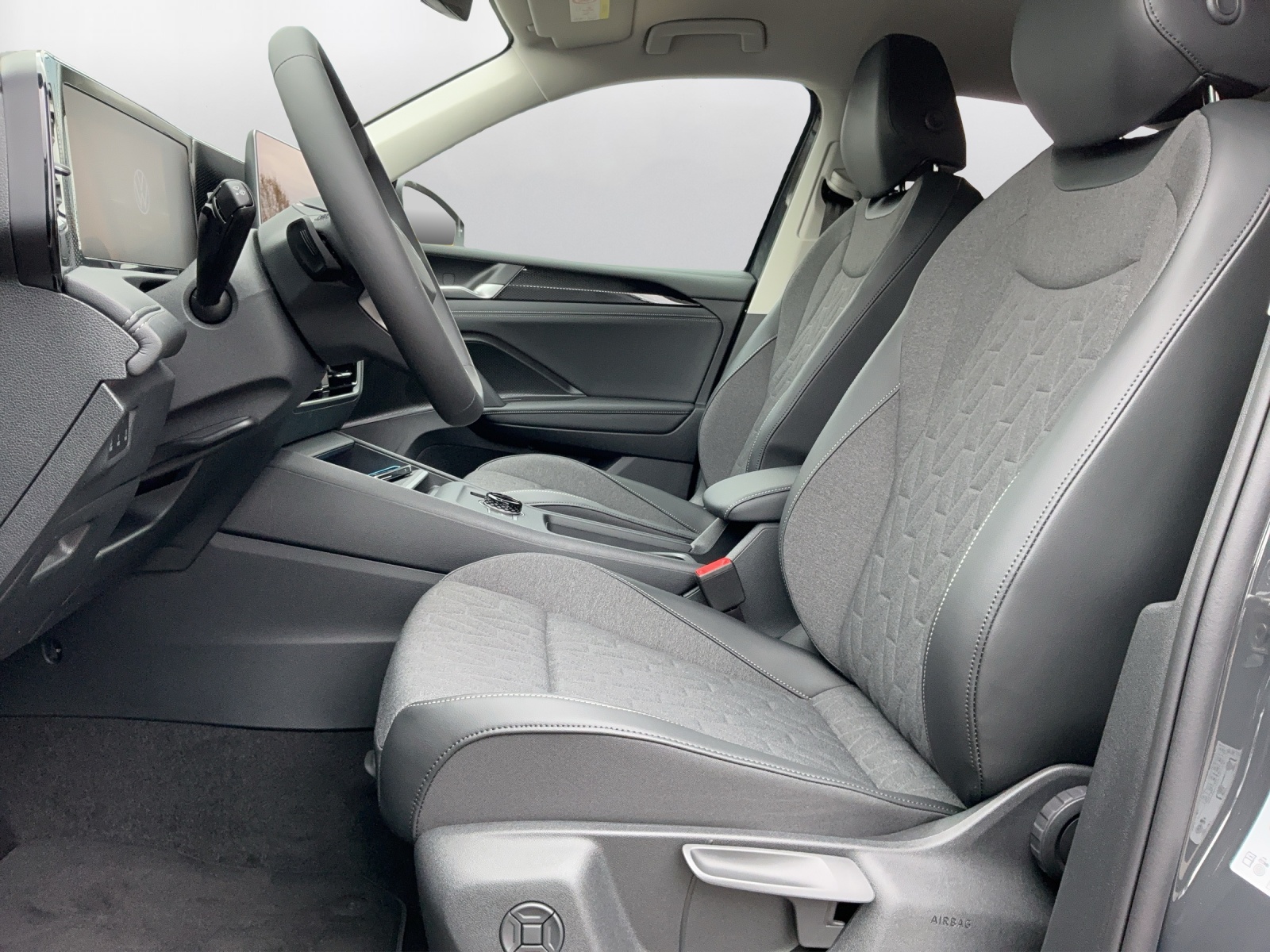 VW Tiguan 2.0 TSI DSG United 4Motion-image-9