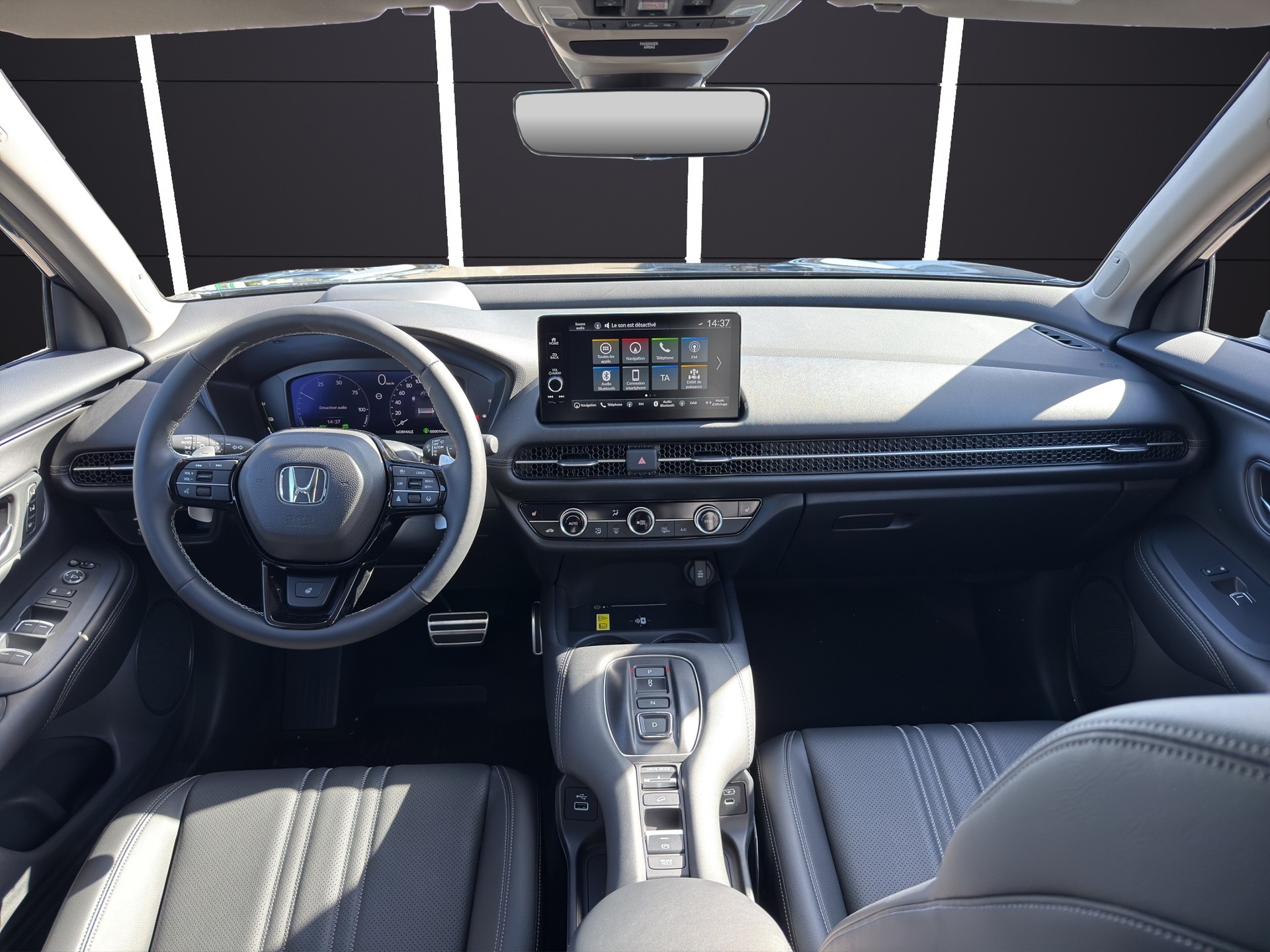 HONDA ZR-V 2.0i MMD Hybrid Advance Automatic-image-8