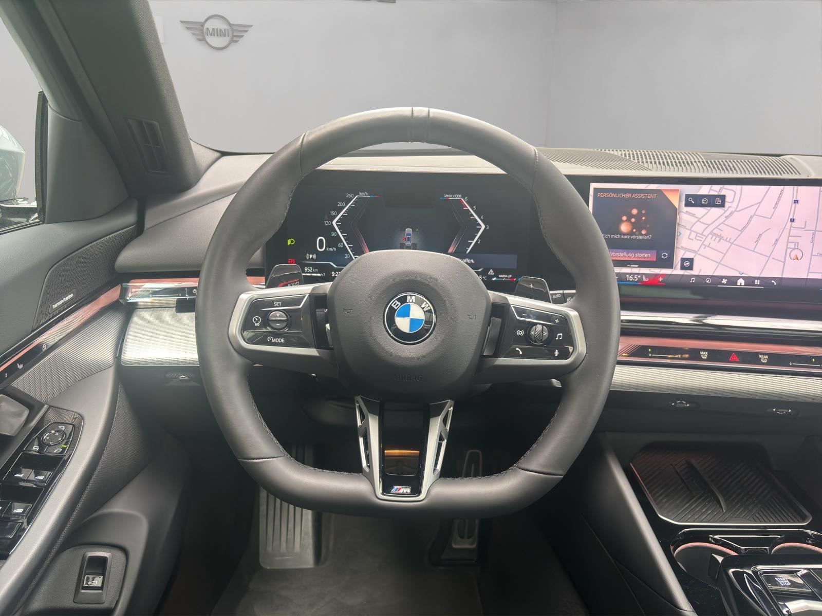 BMW 520d xDrive Touring-image-5