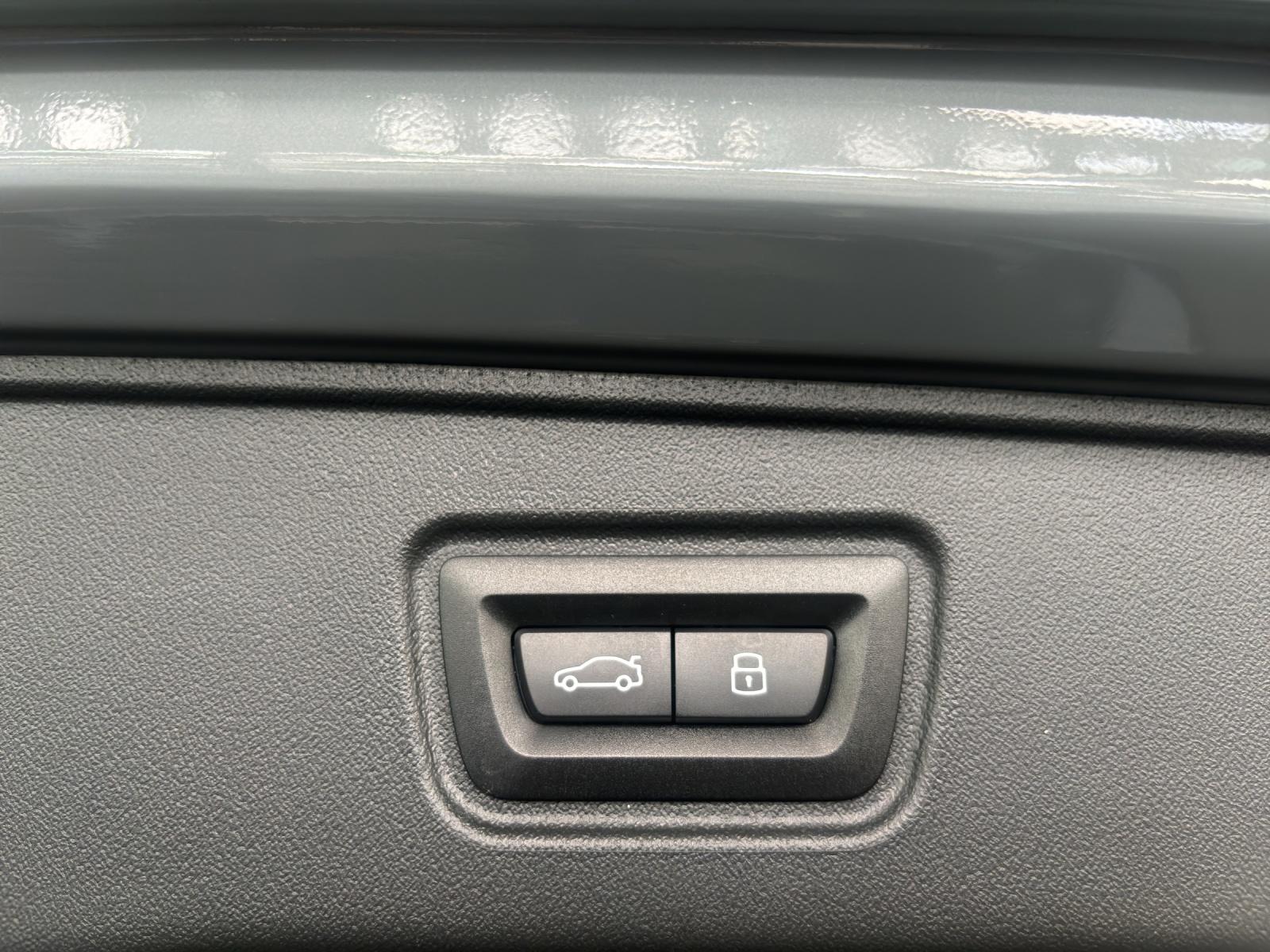 BMW 520d xDrive Touring-image-20