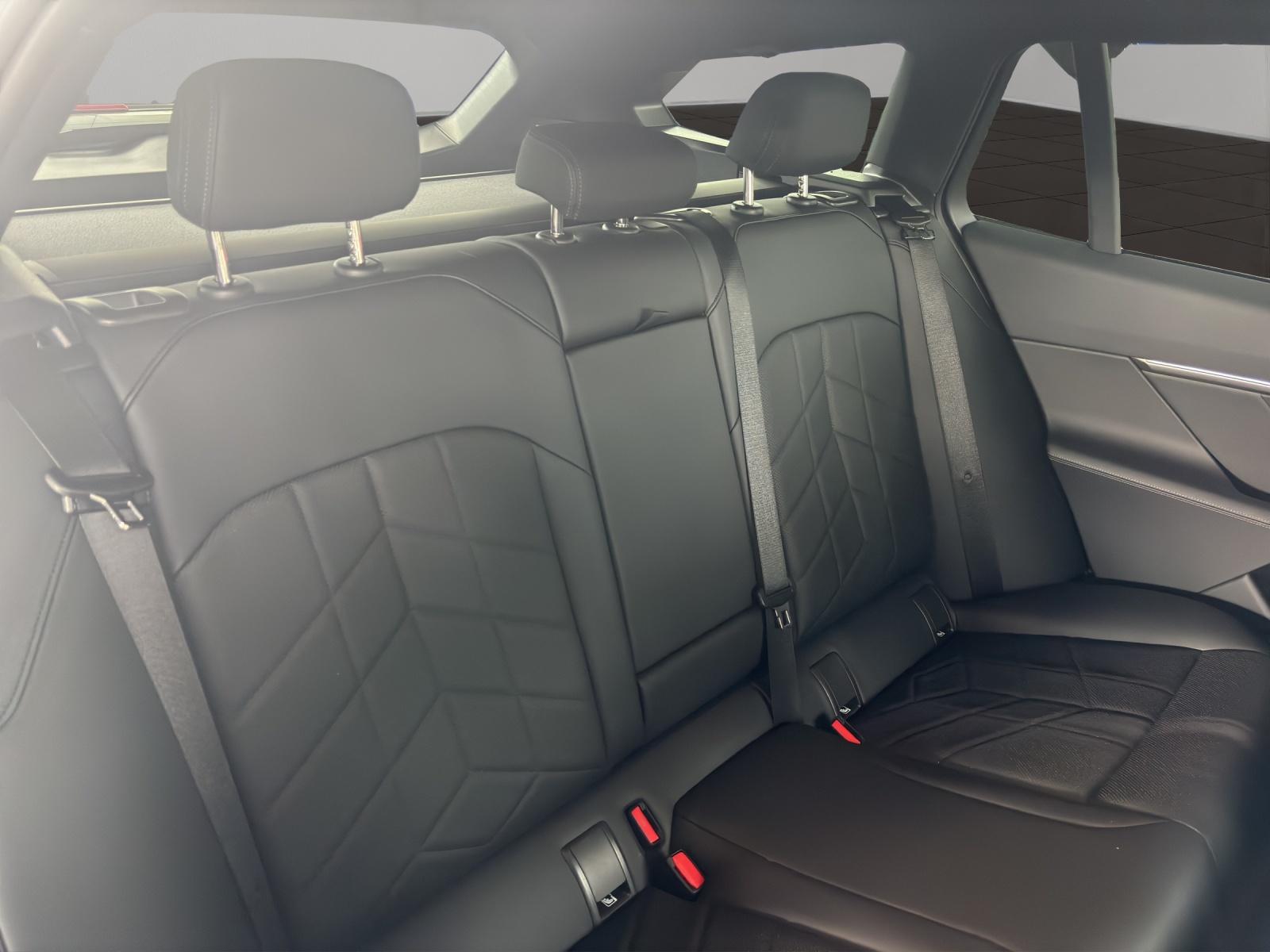 BMW 520d xDrive Touring-image-15