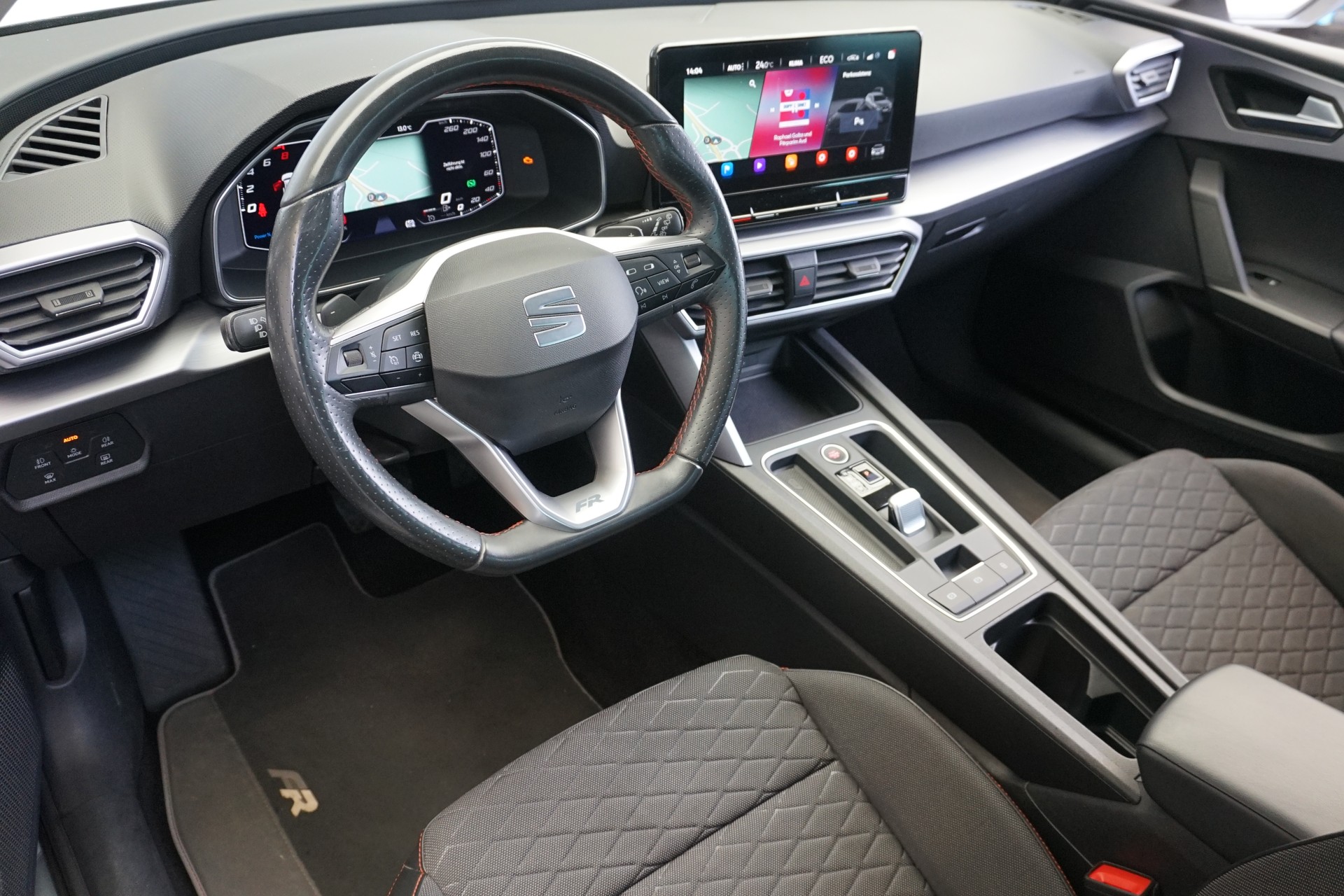 SEAT Leon ST 1.4 eHybrid Formula Racing "wenn Akku geladen nur 1.5lt.Benzinverbrauch auf 100km"-image-19