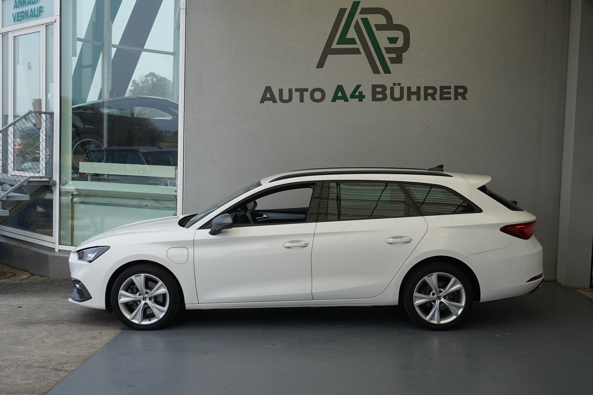 SEAT Leon ST 1.4 eHybrid Formula Racing "wenn Akku geladen nur 1.5lt.Benzinverbrauch auf 100km"