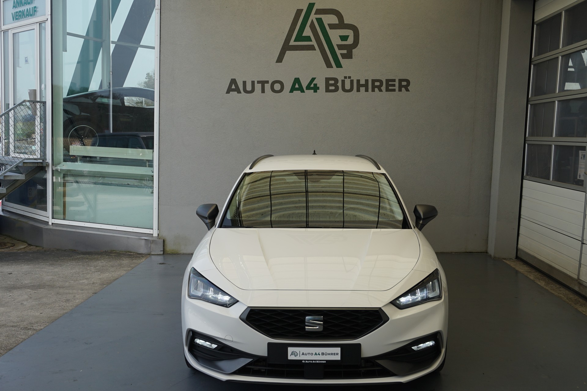 SEAT Leon ST 1.4 eHybrid Formula Racing "wenn Akku geladen nur 1.5lt.Benzinverbrauch auf 100km"-image-9