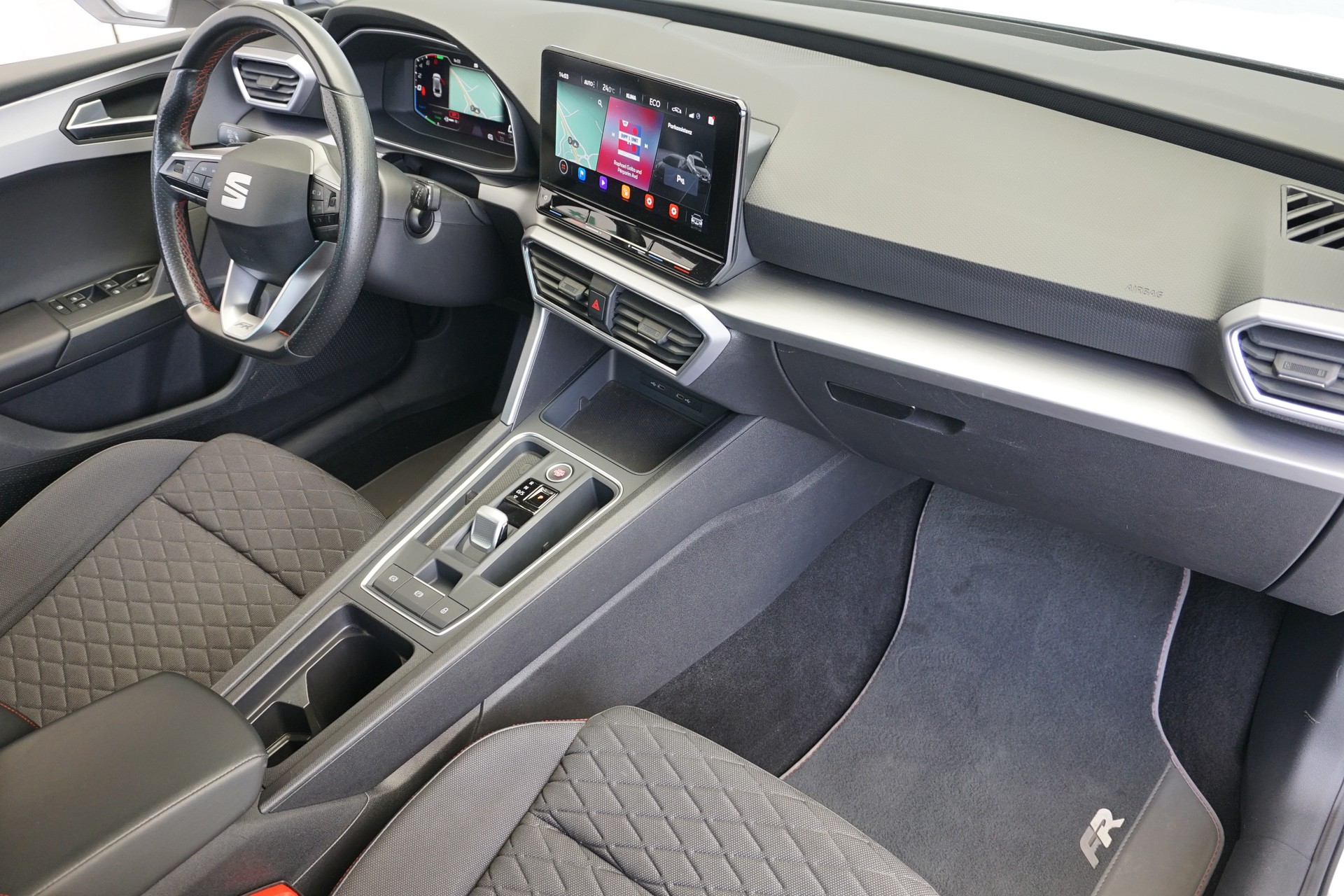 SEAT Leon ST 1.4 eHybrid Formula Racing "wenn Akku geladen nur 1.5lt.Benzinverbrauch auf 100km"-image-20