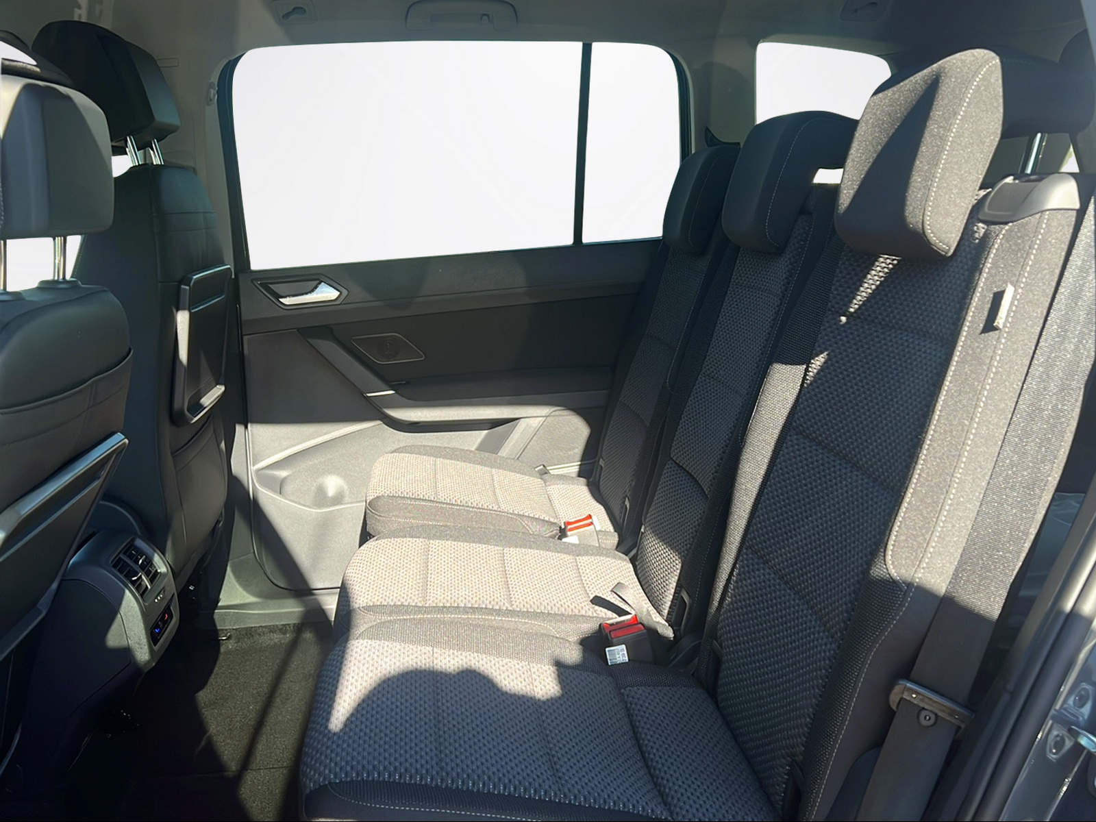 VW Touran United 1.5TSI 150CH DSG-image-9