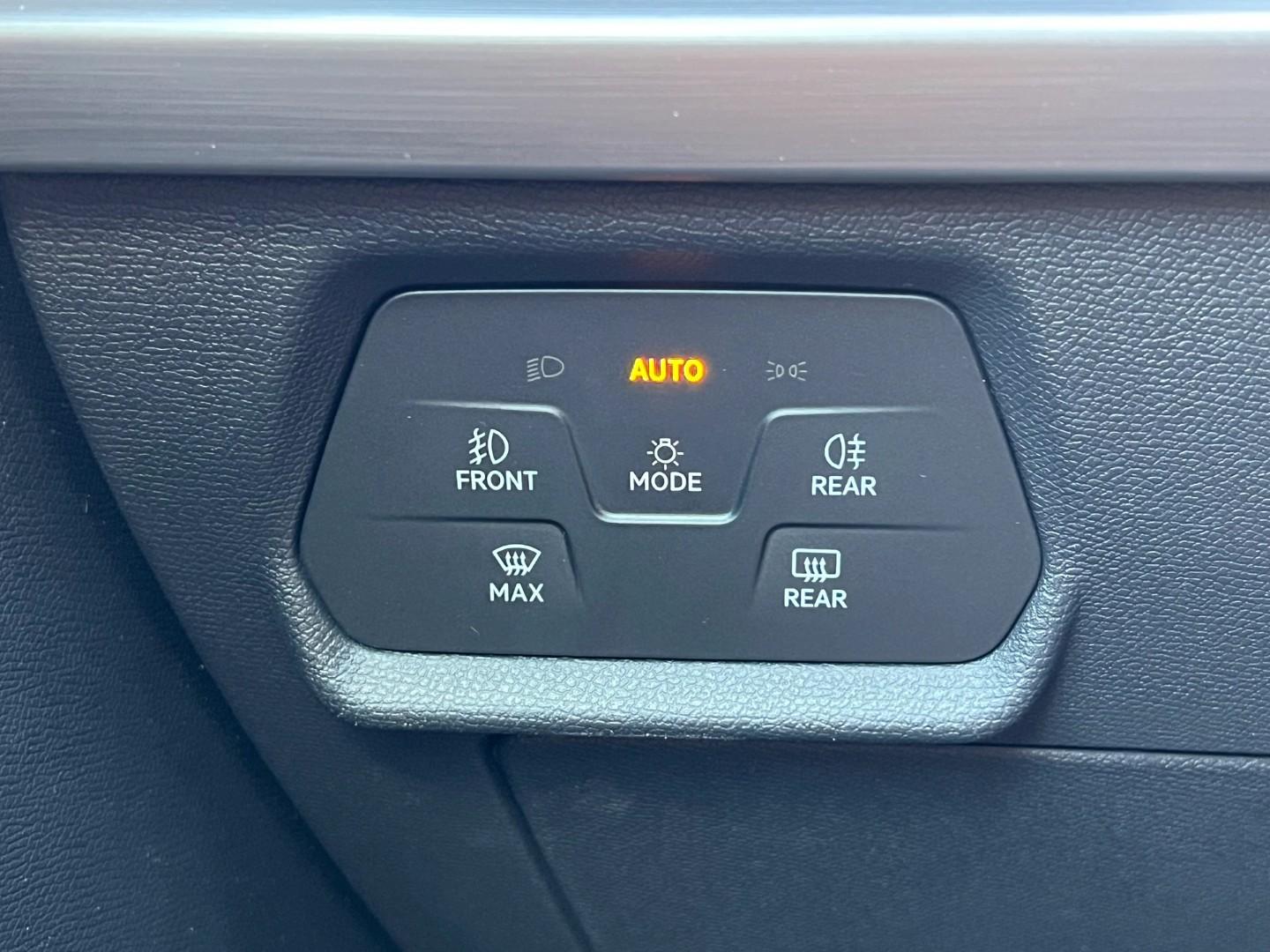SEAT Leon ST 1.4 eHybrid Move FR DSG-image-12