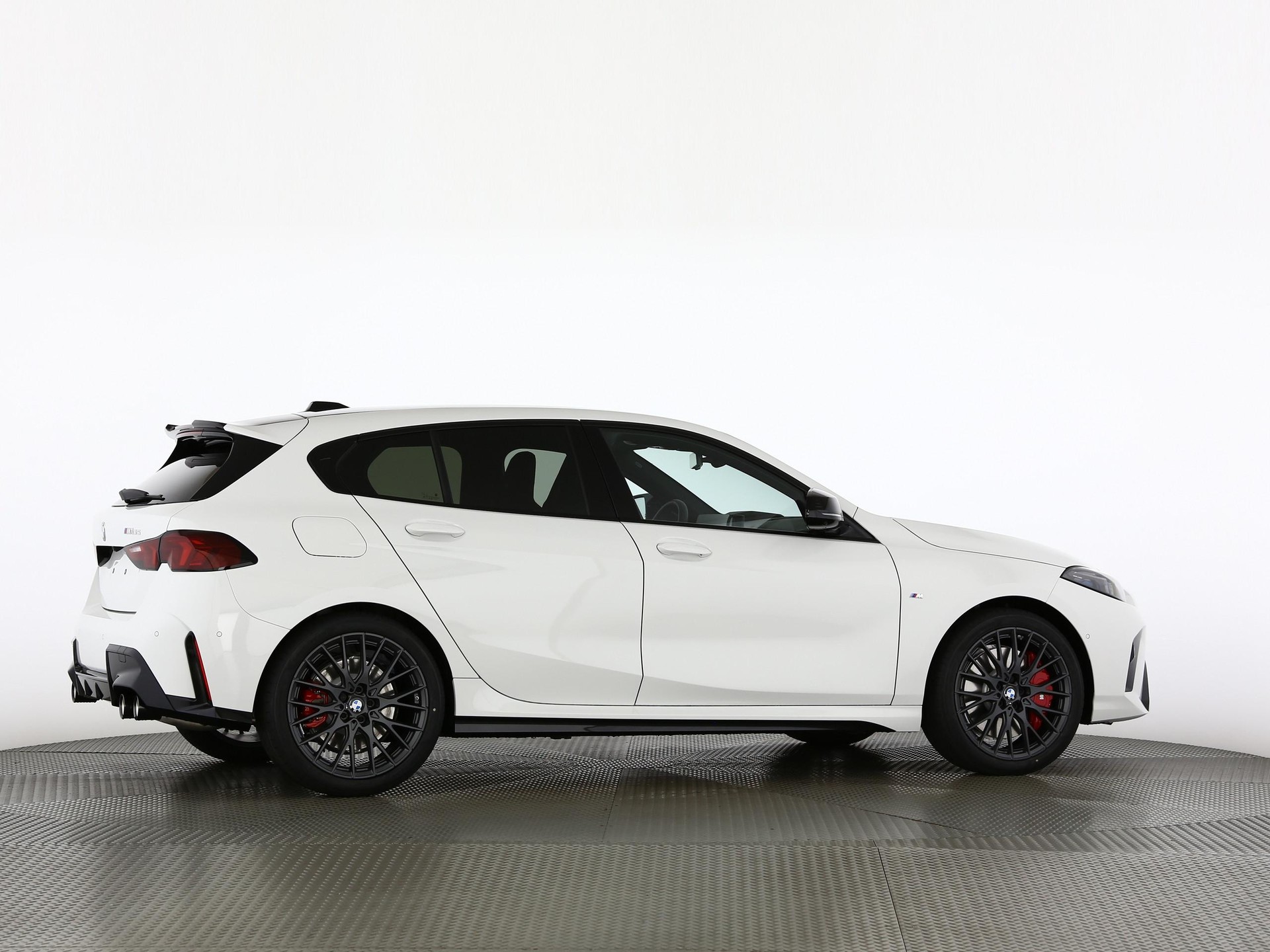 BMW M135i xDrive-image-21