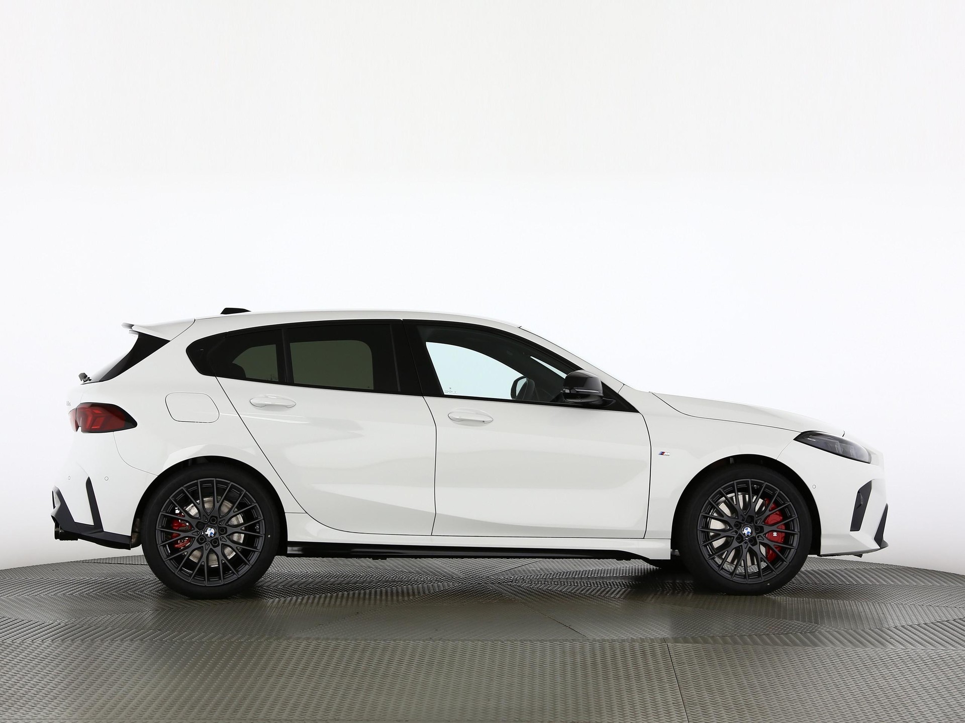 BMW M135i xDrive-image-22