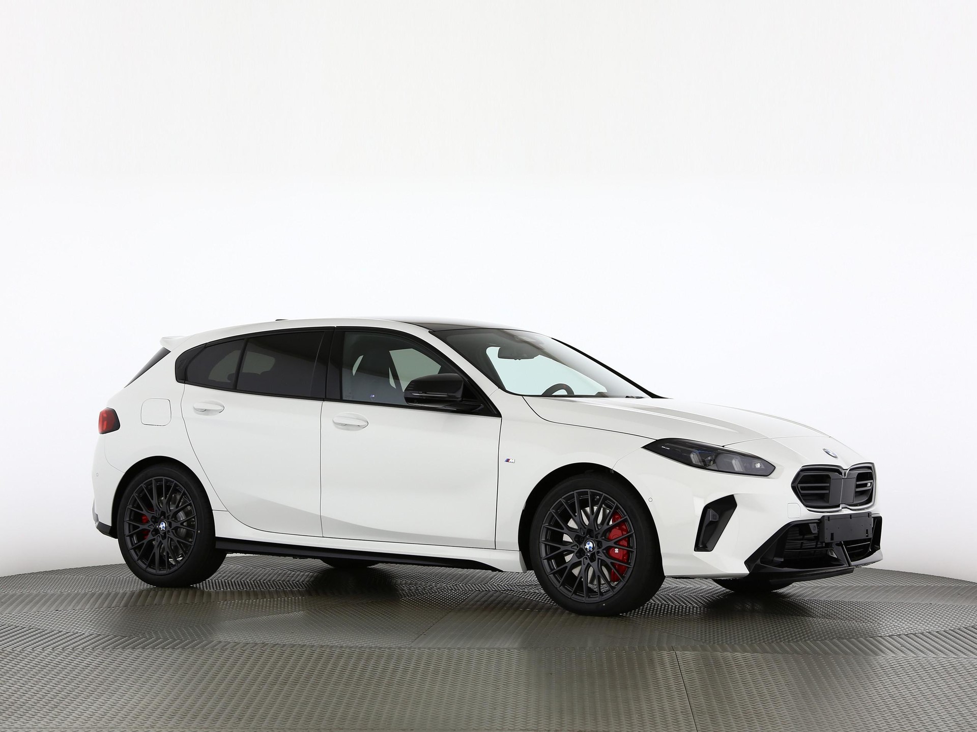 BMW M135i xDrive-image-25