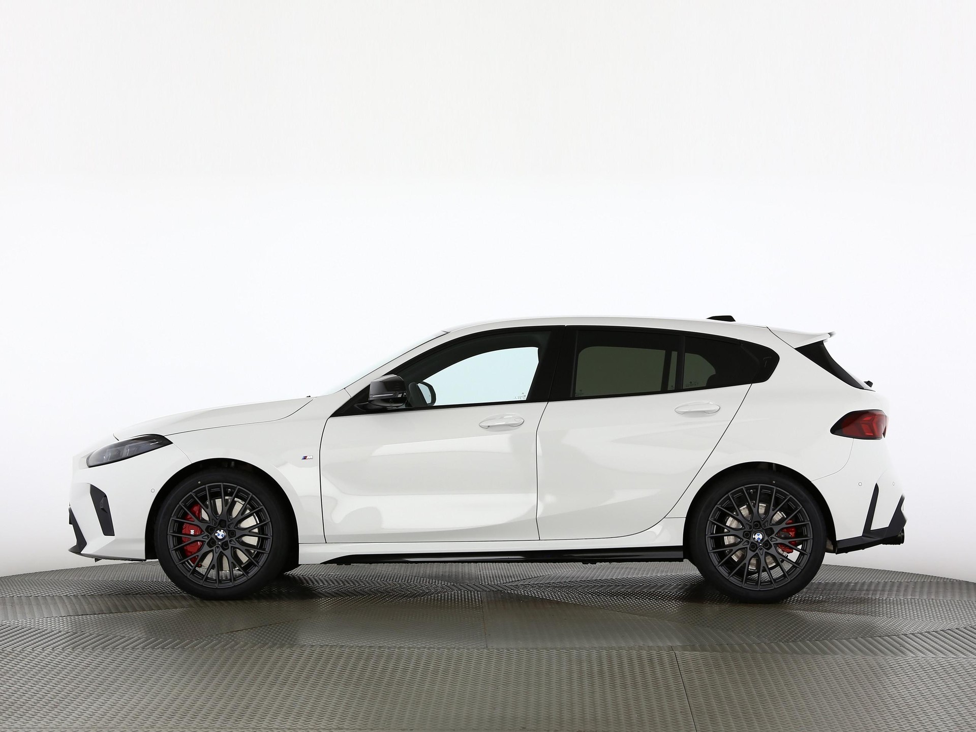 BMW M135i xDrive-image-11