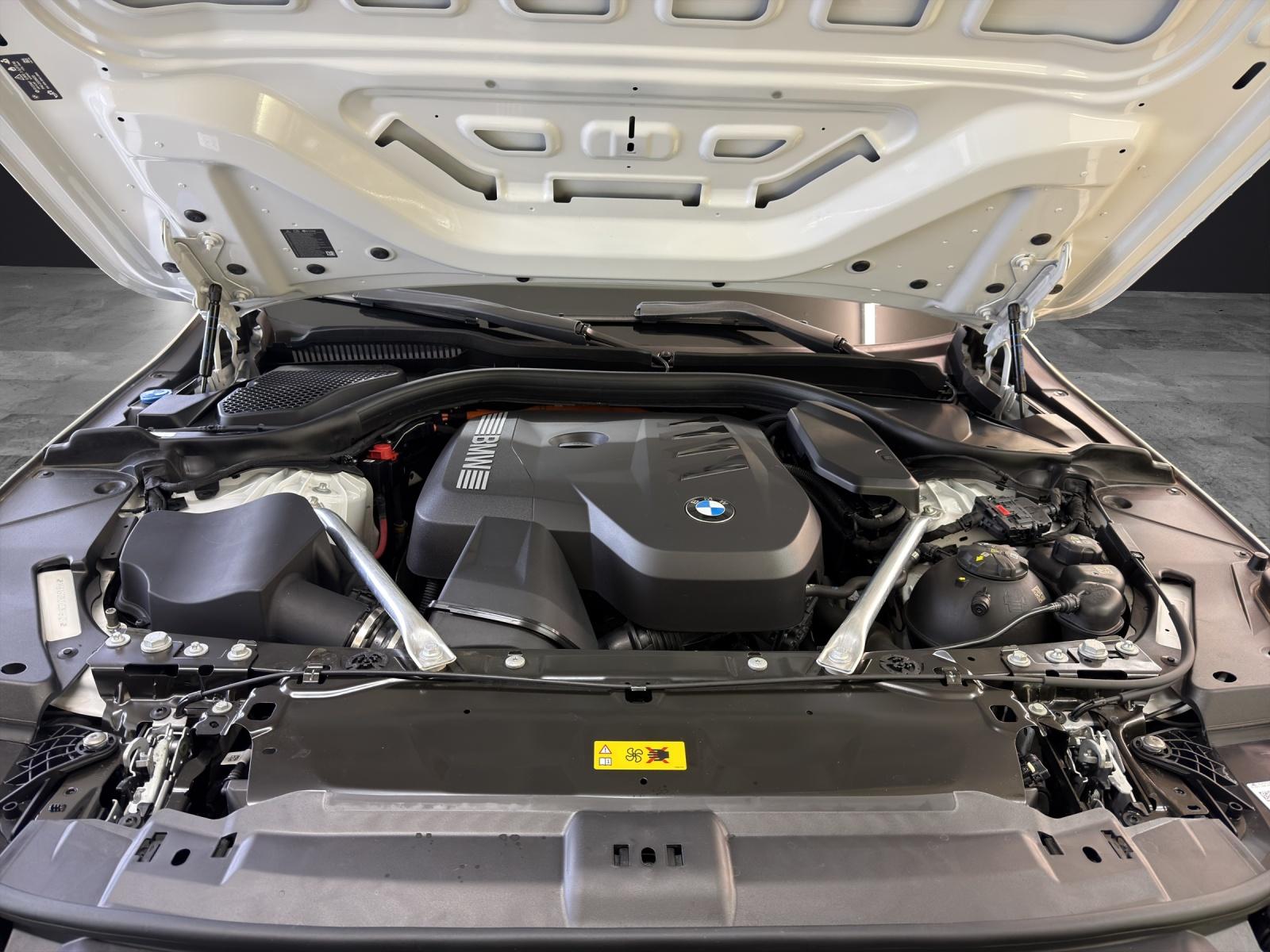 BMW 530e xDrive Touring-image-22