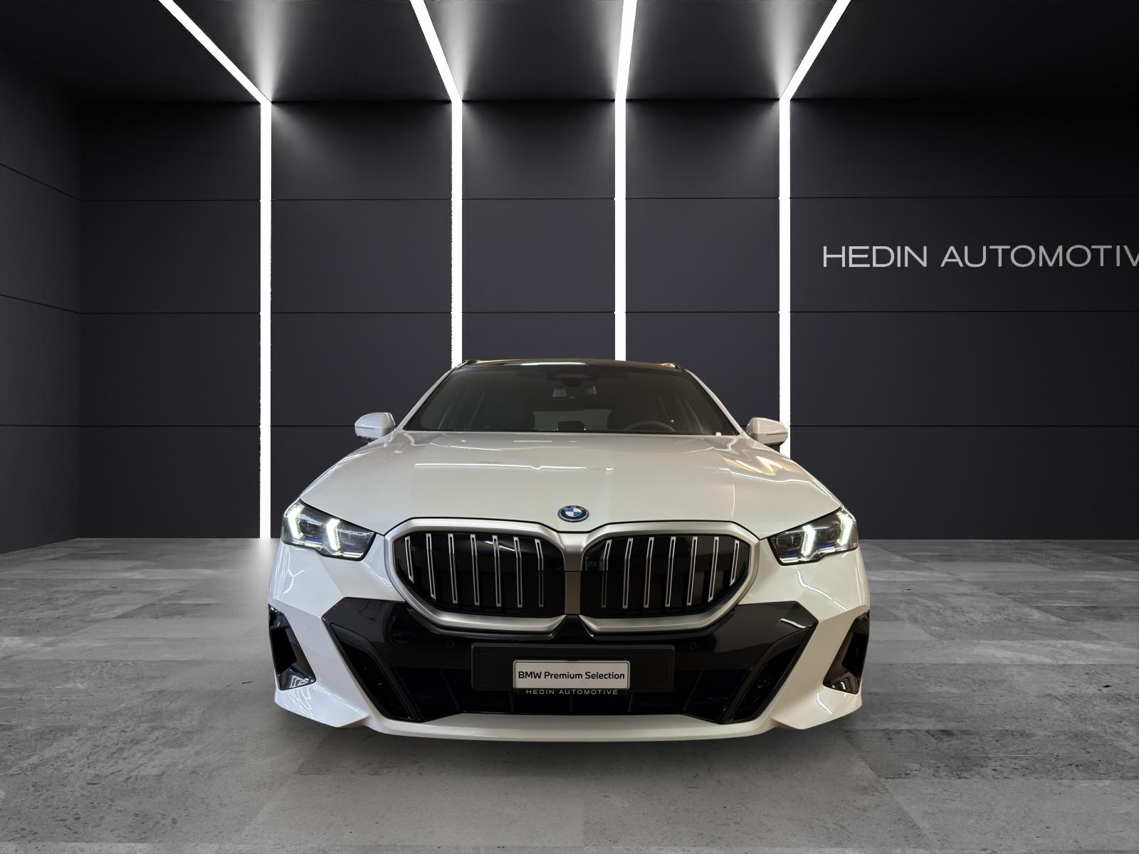 BMW 530e xDrive Touring-image-7