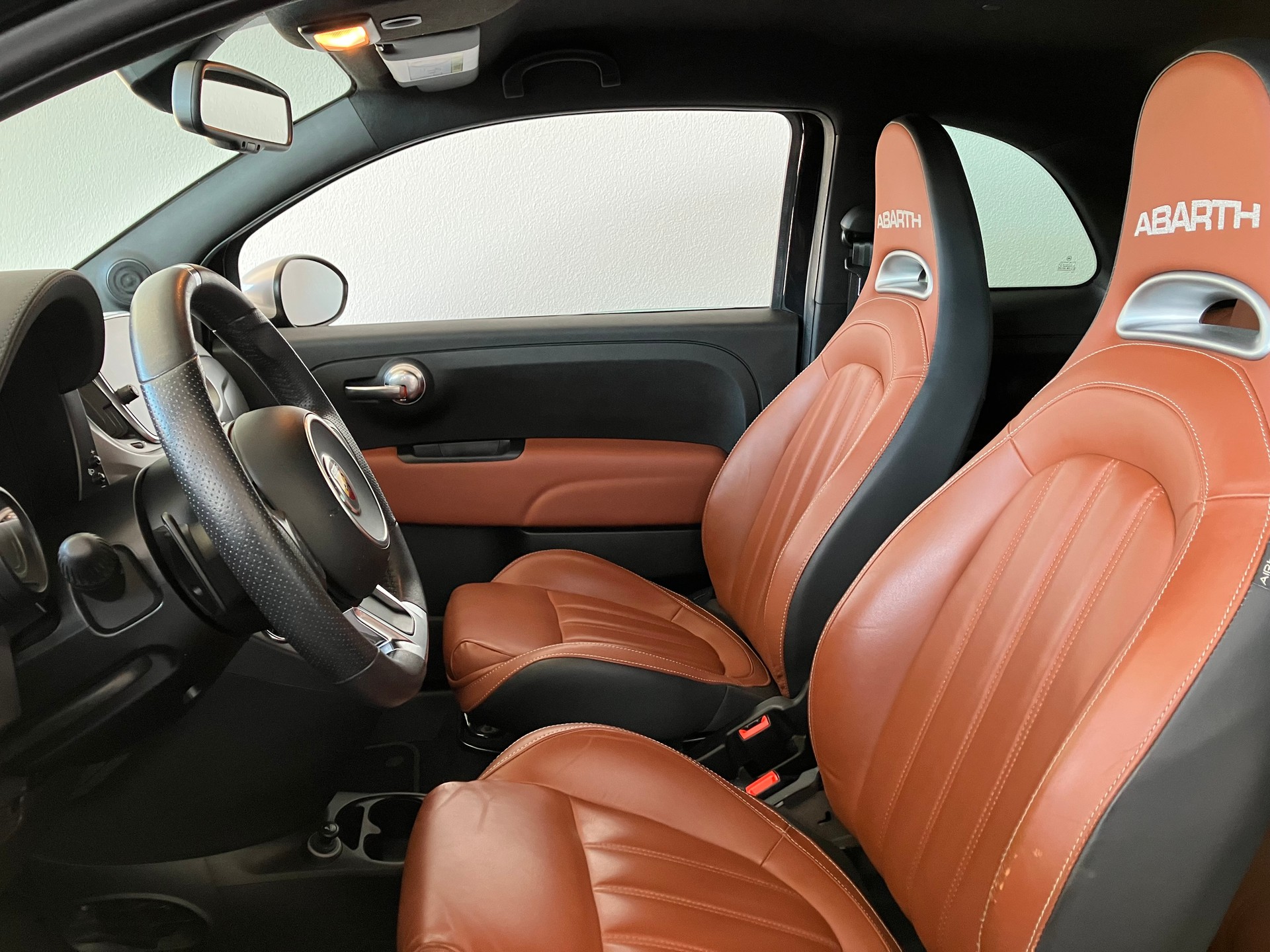 FIAT 595 1.4 16V Turbo Abarth Turismo Dualogic-image-12