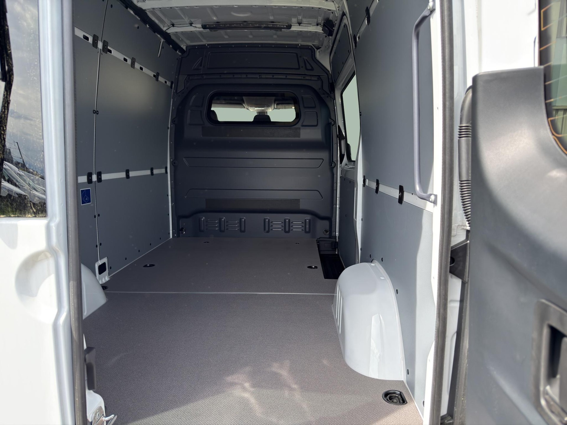 MERCEDES-BENZ Sprinter 317 Kaw. 3665 S 2.0 CDI 170 Pro-image-12