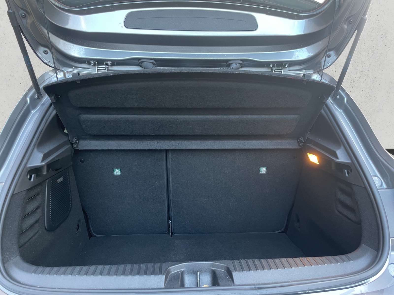 MITSUBISHI Colt 1.6 HEV Instyle-image-12