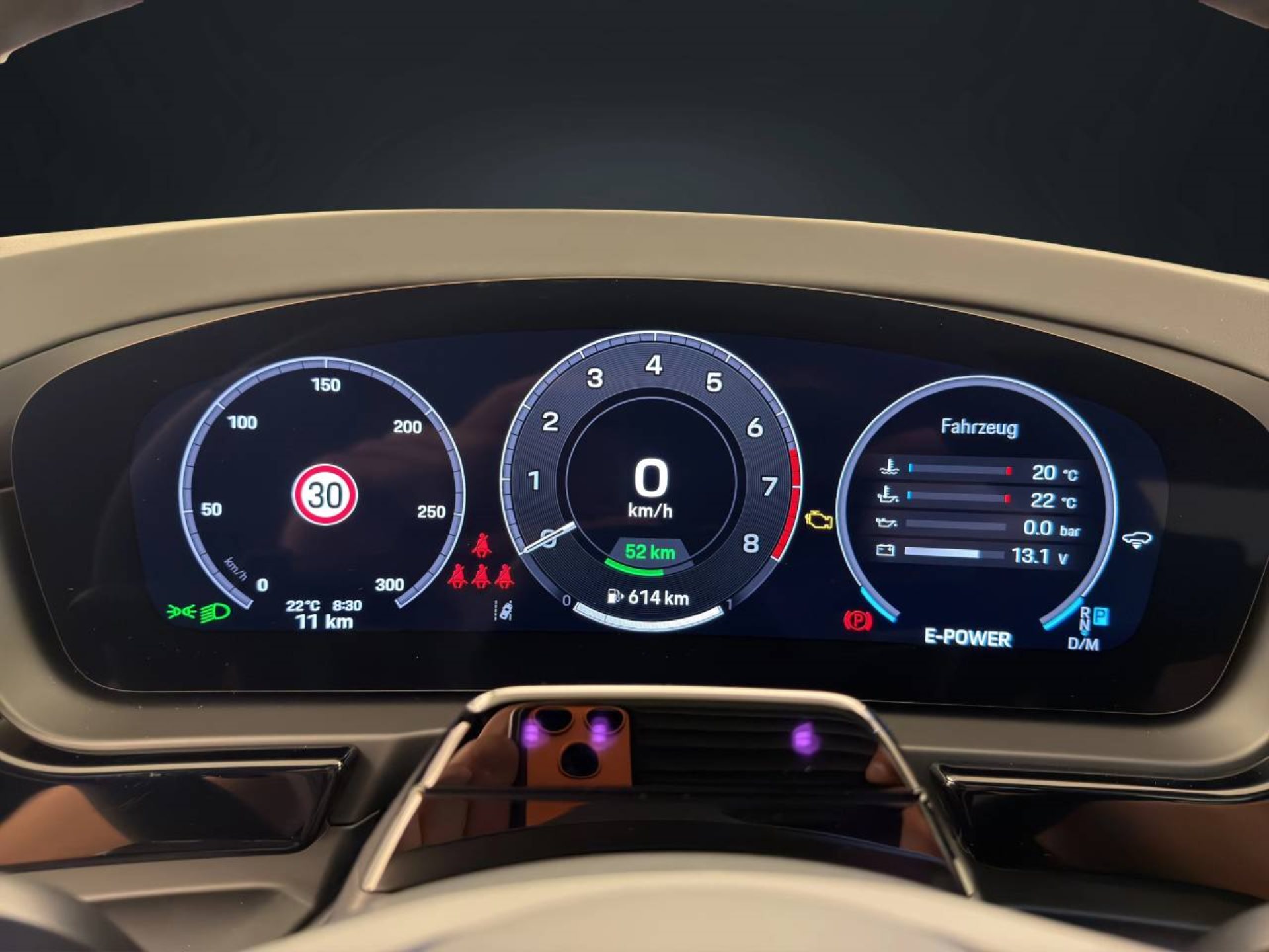 PORSCHE Cayenne S E-Hybrid Coupé Black Edition-image-13
