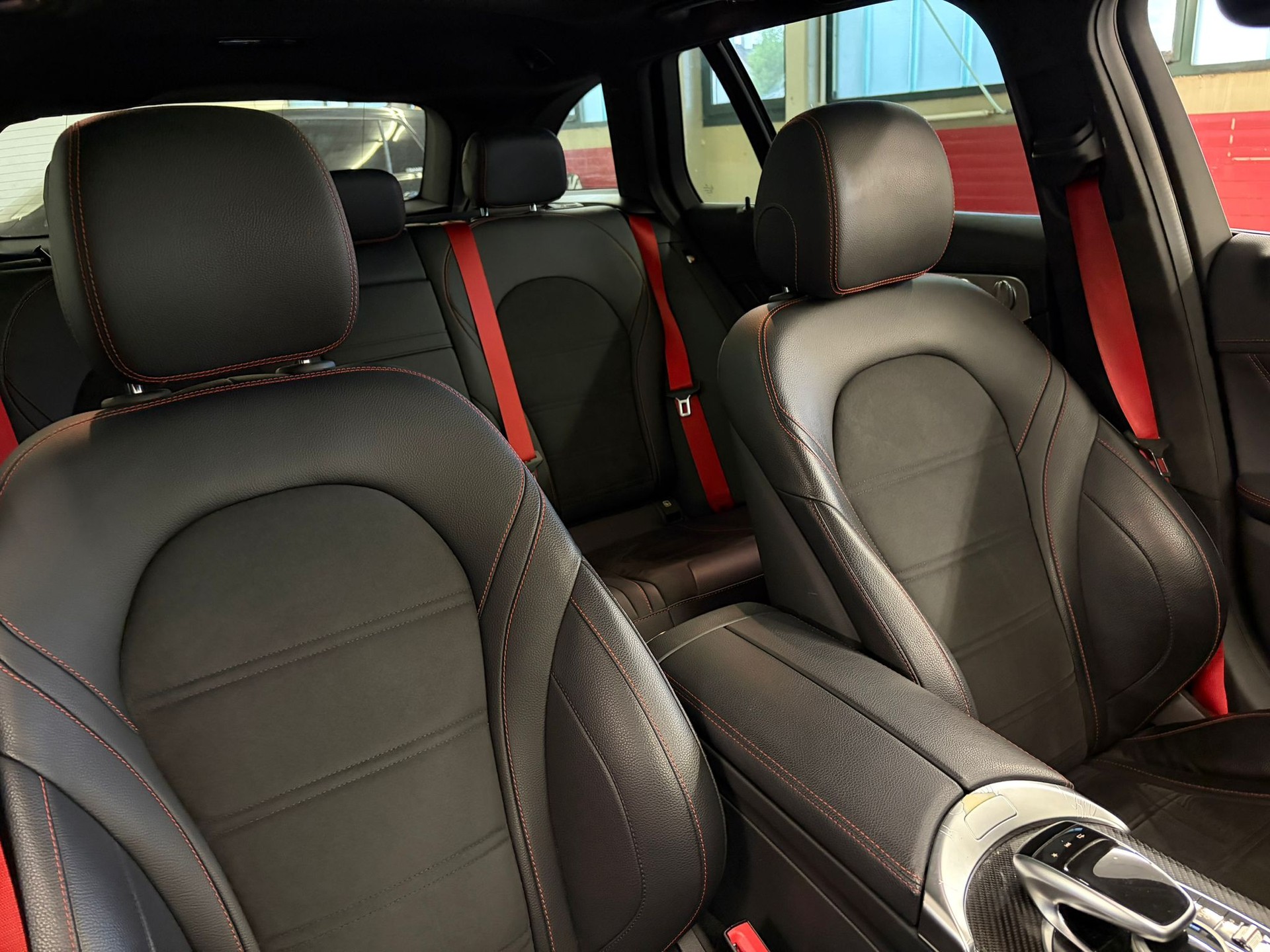MERCEDES-BENZ C 43 AMG 4Matic 9G-Tronic-image-10