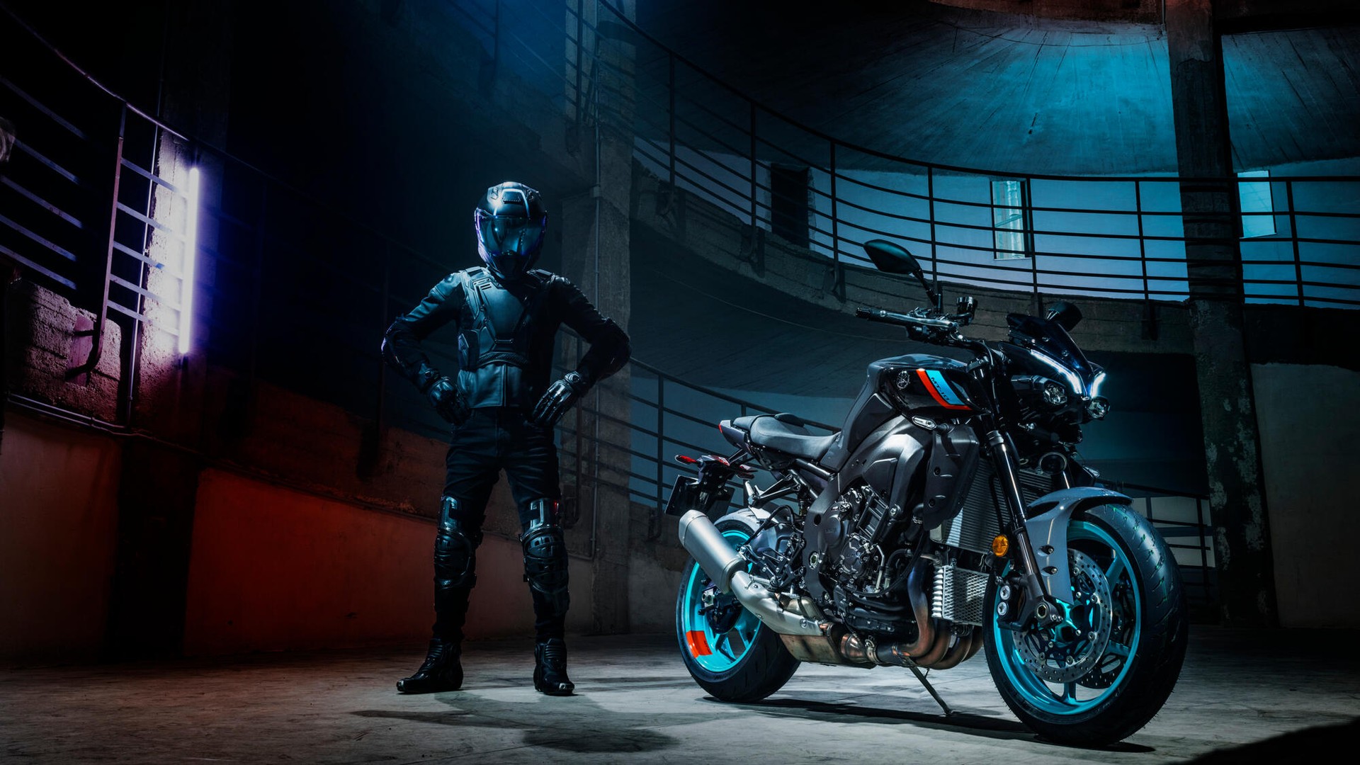 YAMAHA MT-10 ABS-showroom-element-1