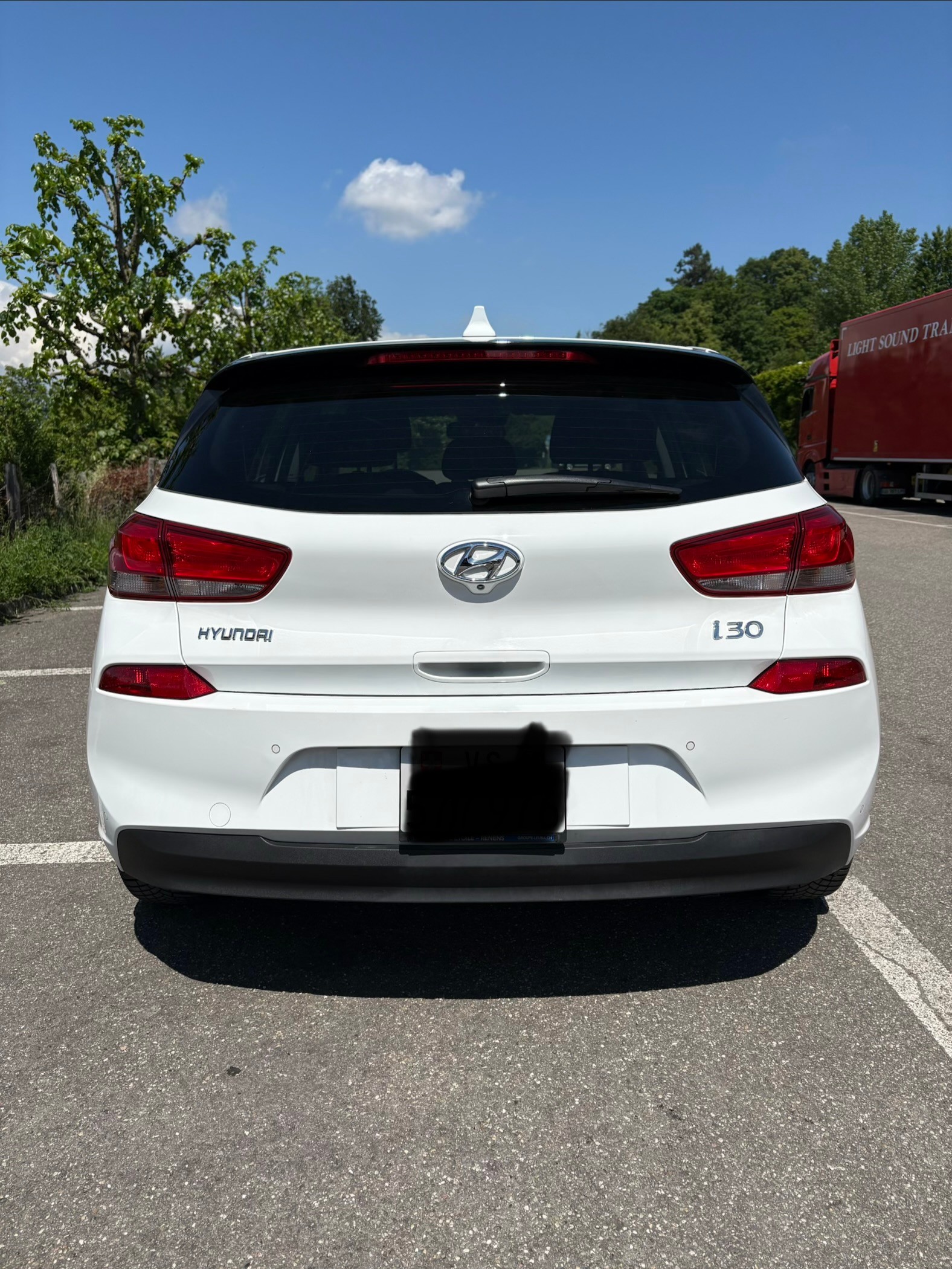HYUNDAI 1.4 T-GDi Amplia-image-5
