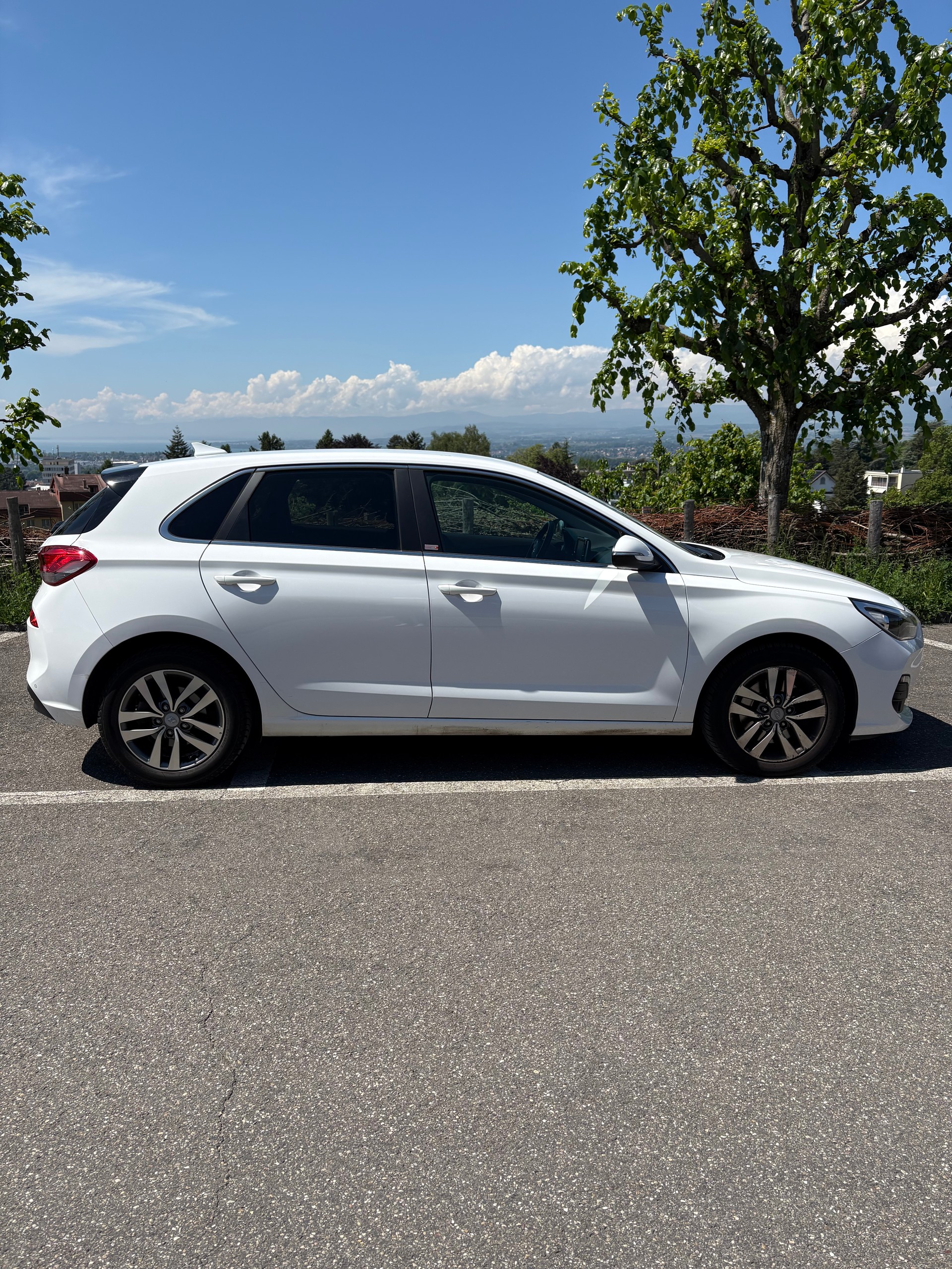 HYUNDAI 1.4 T-GDi Amplia-image-7