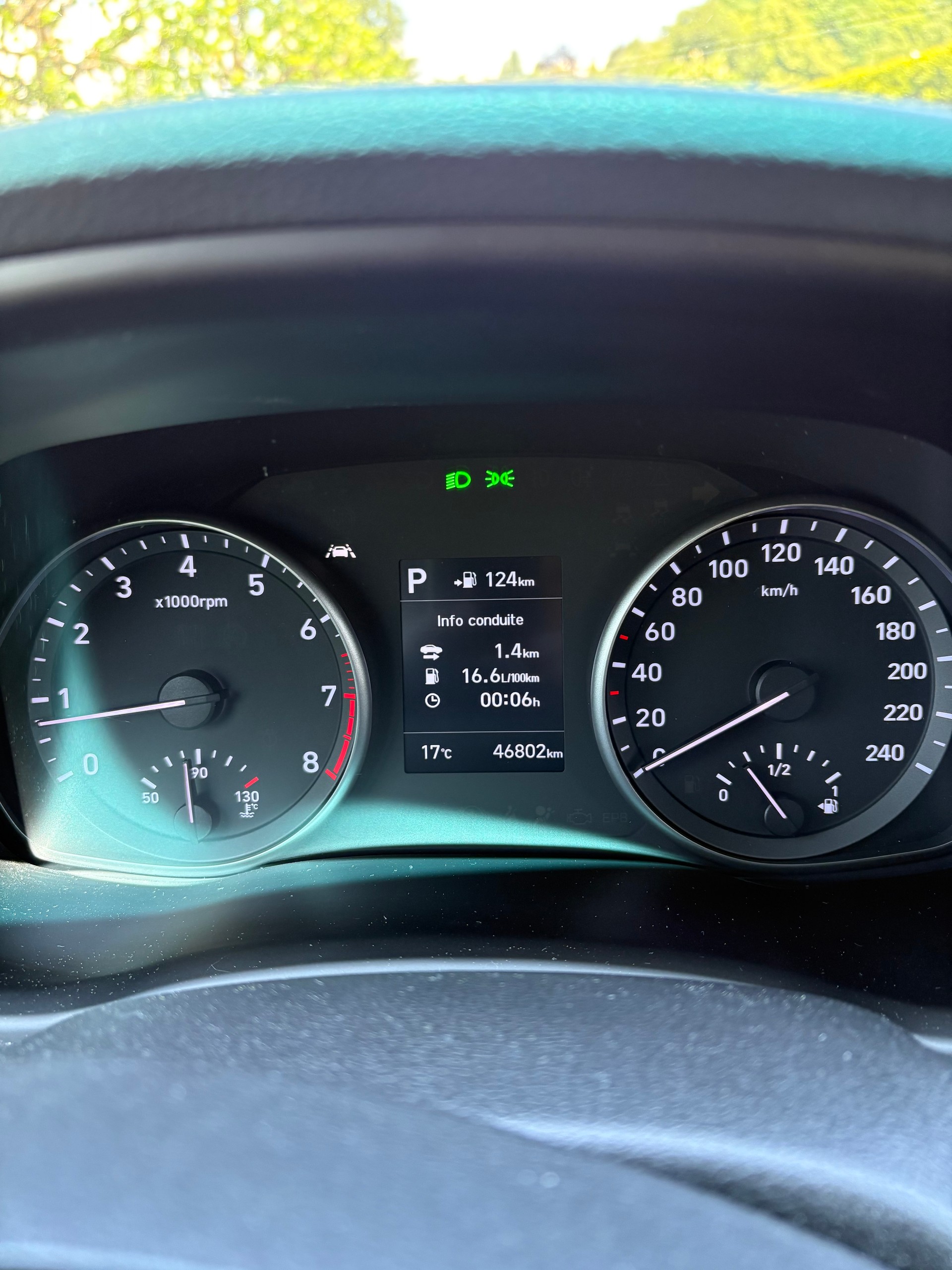 HYUNDAI 1.4 T-GDi Amplia-image-8