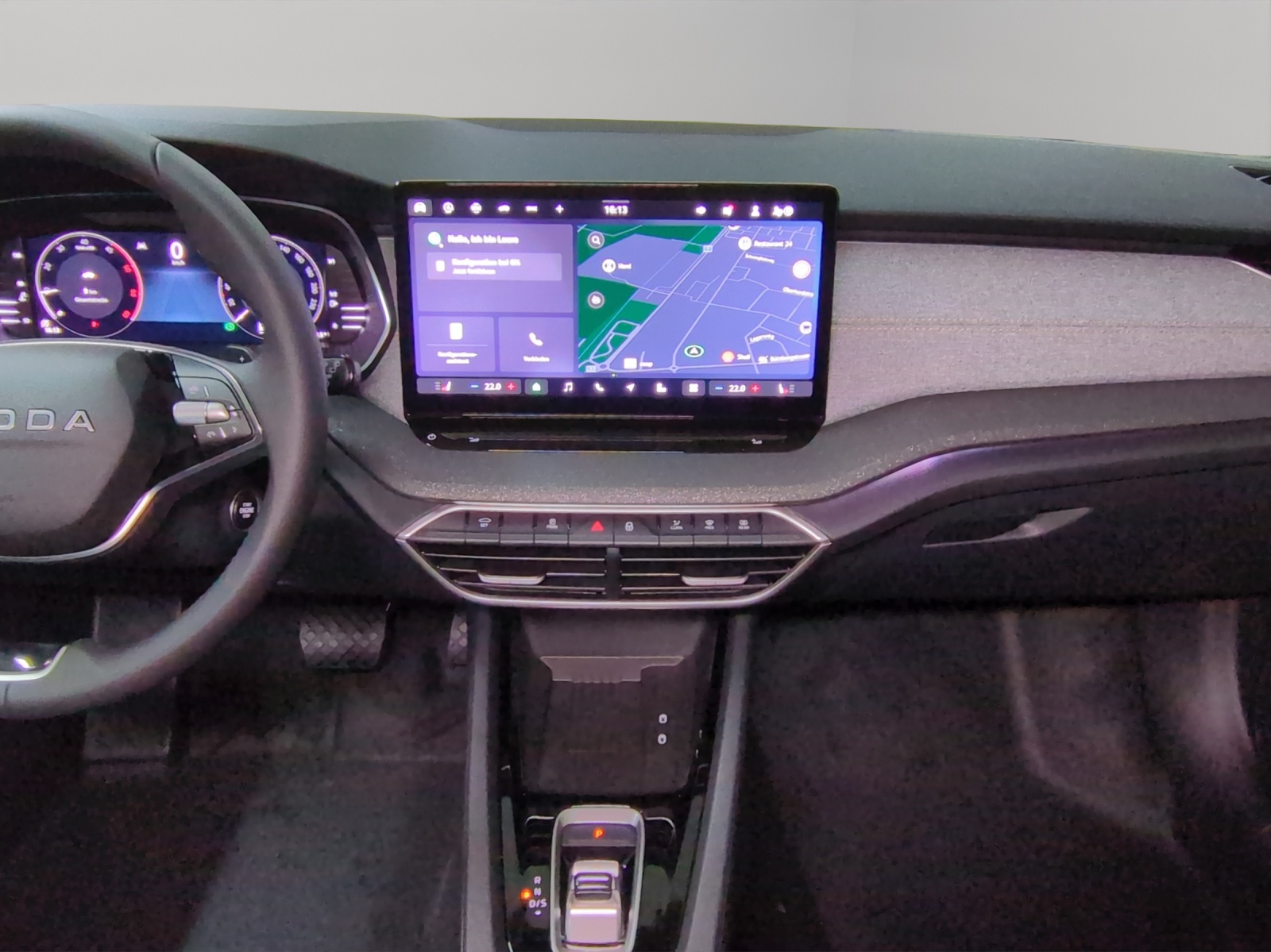 SKODA Octavia Combi 2.0 TDI DSG Selection-image-7