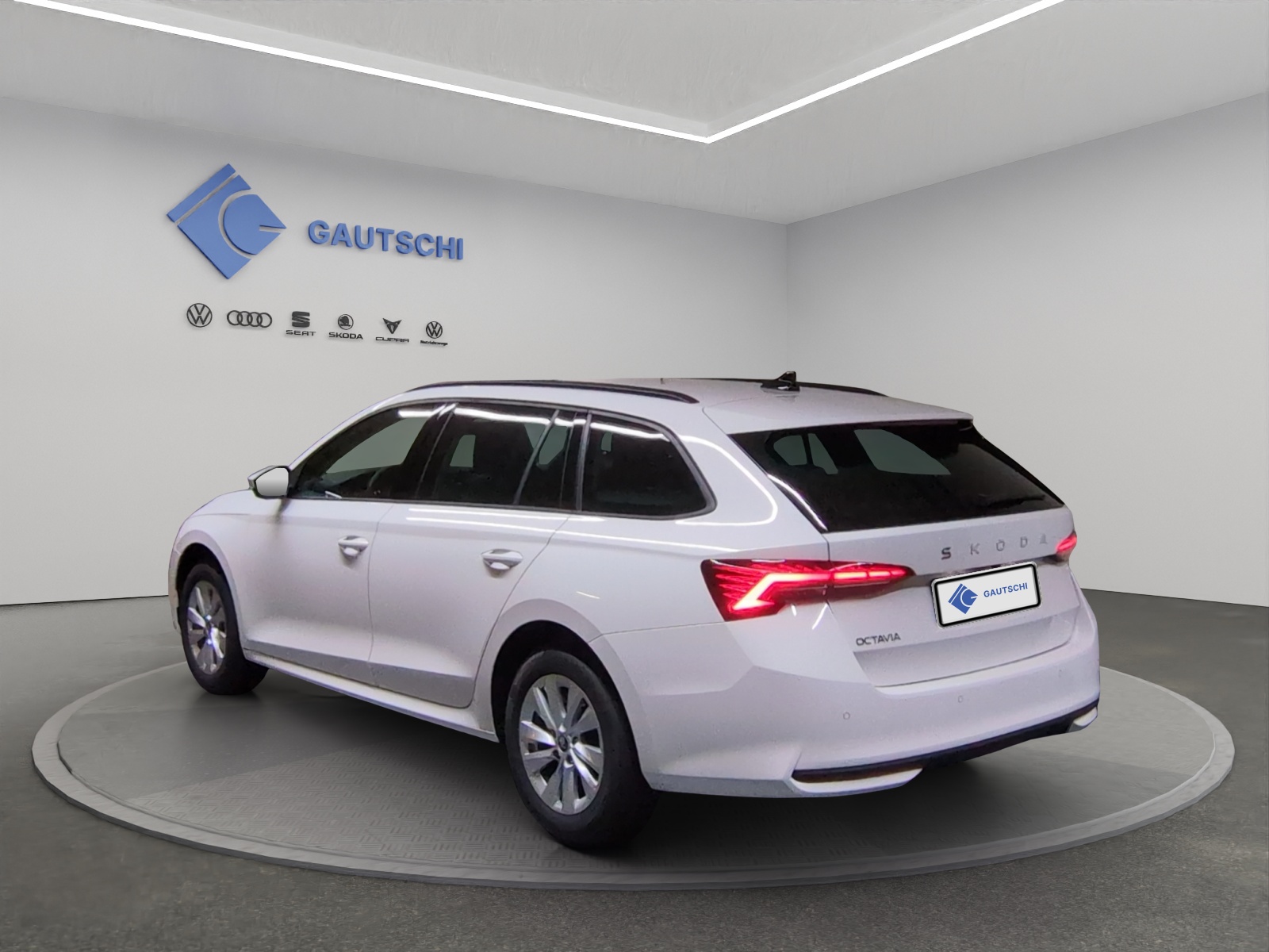 SKODA Octavia Combi 2.0 TDI DSG Selection-image-2
