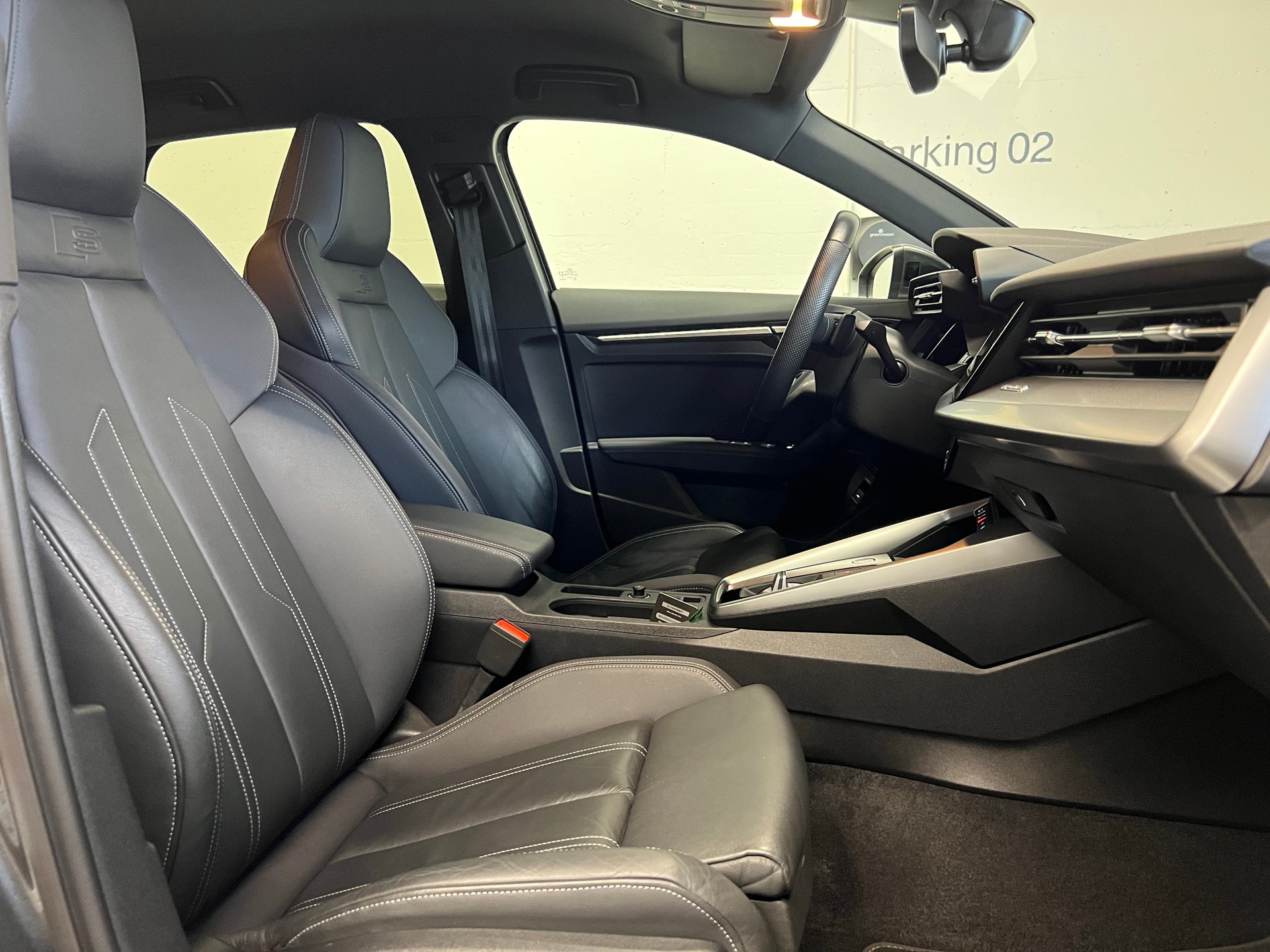AUDI A3 Sportback 2.0 40 TFSI S Line quattro S-Tronic-image-5