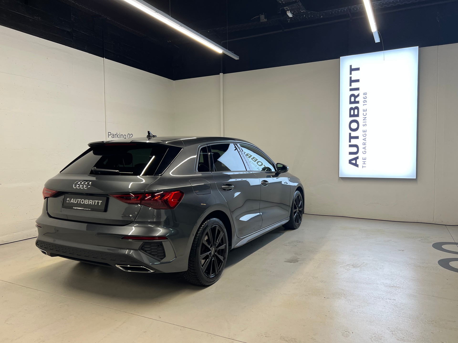AUDI A3 Sportback 2.0 40 TFSI S Line quattro S-Tronic-image-1
