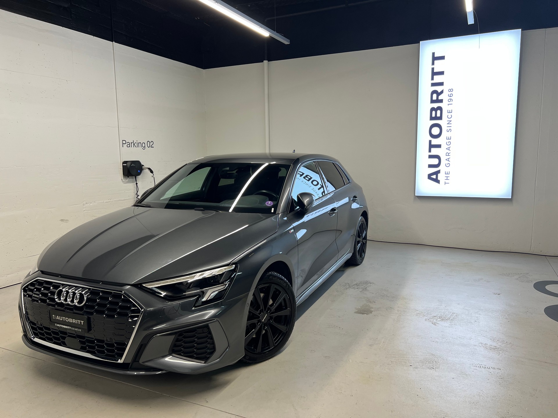 AUDI A3 Sportback 2.0 40 TFSI S Line quattro S-Tronic-image-0