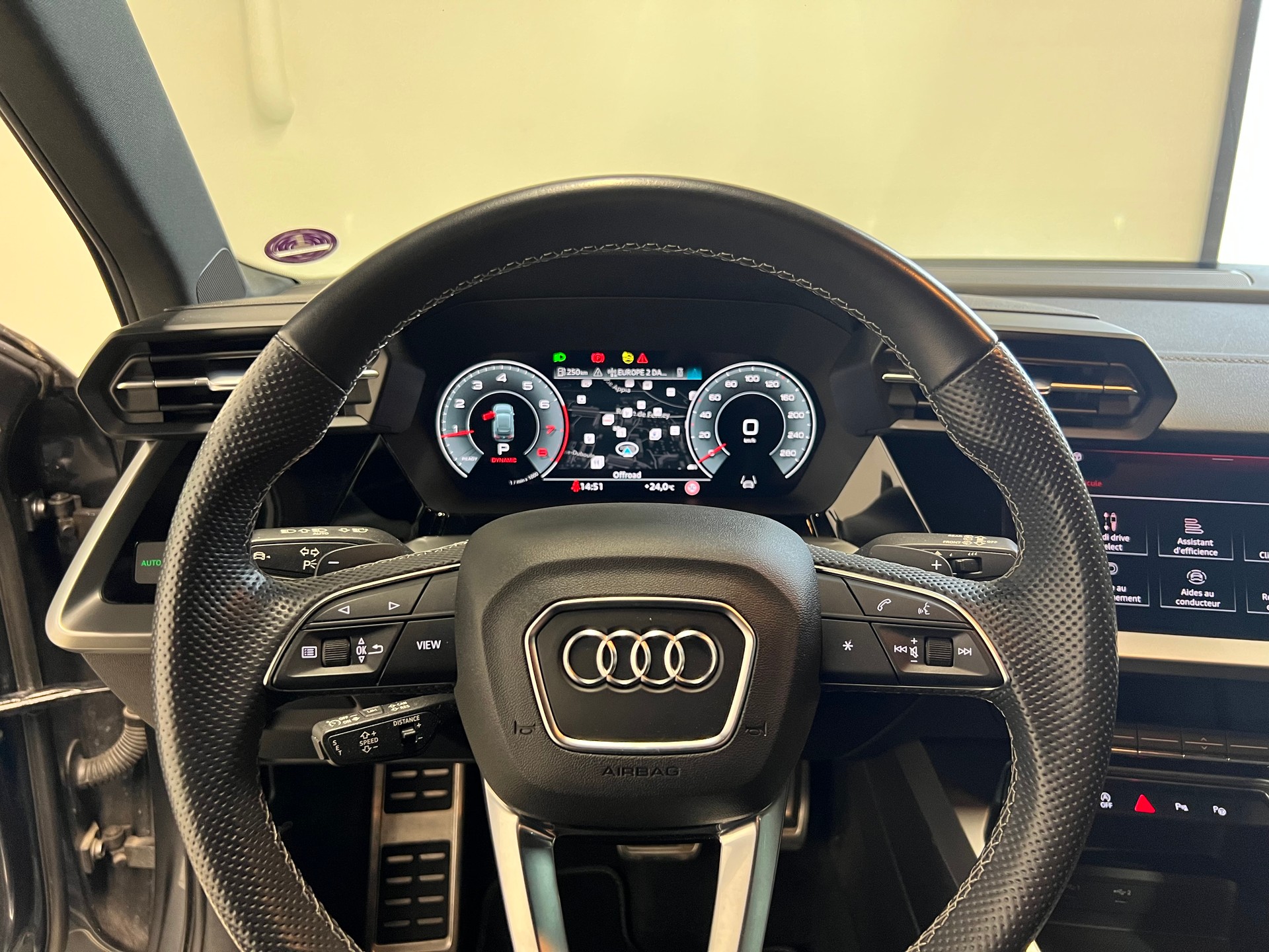 AUDI A3 Sportback 2.0 40 TFSI S Line quattro S-Tronic-image-3