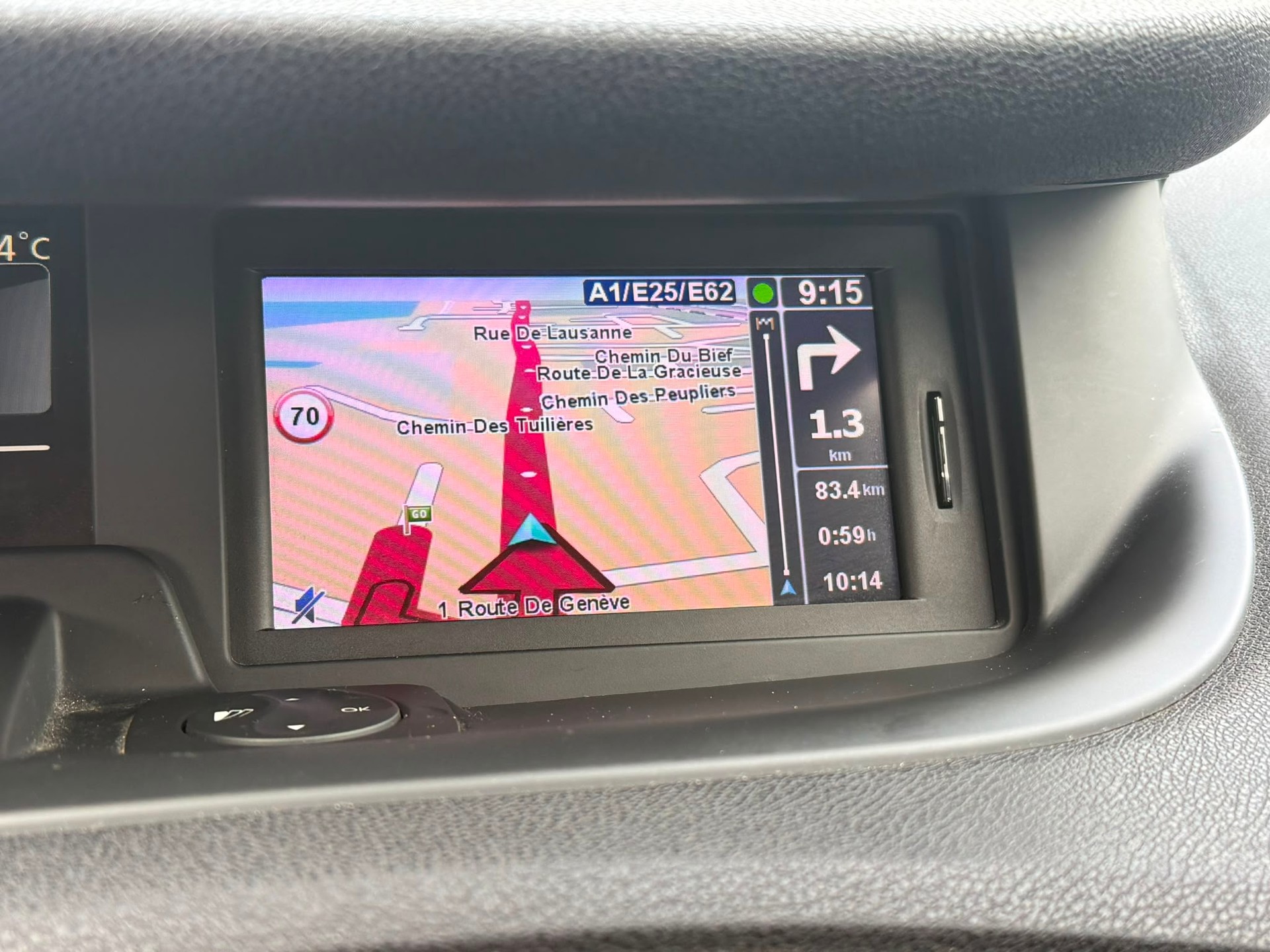 RENAULT Grand Scénic 2.0 16V Dynamique X-Tronic CVT-image-7