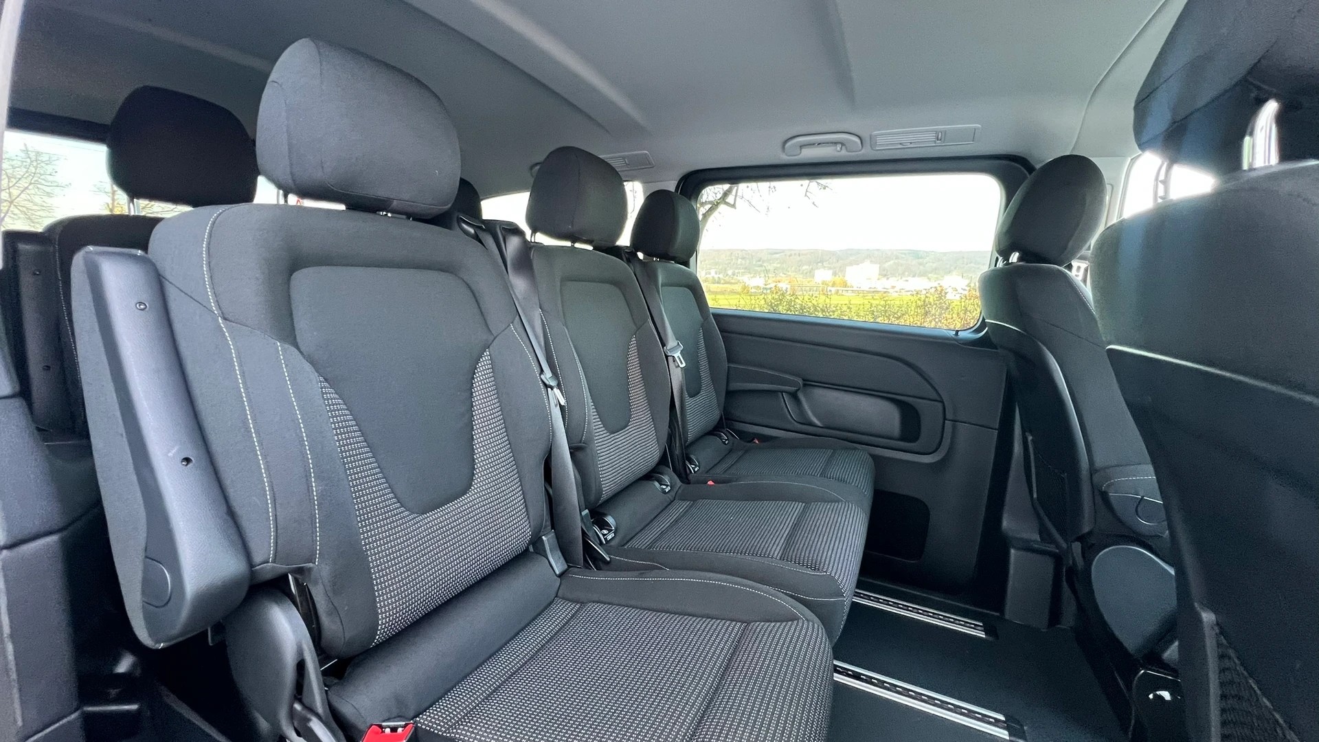 MERCEDES-BENZ V 250 d LANG TREND SPORT 4MATIC 9G-TRONIC l 190 PS-image-28