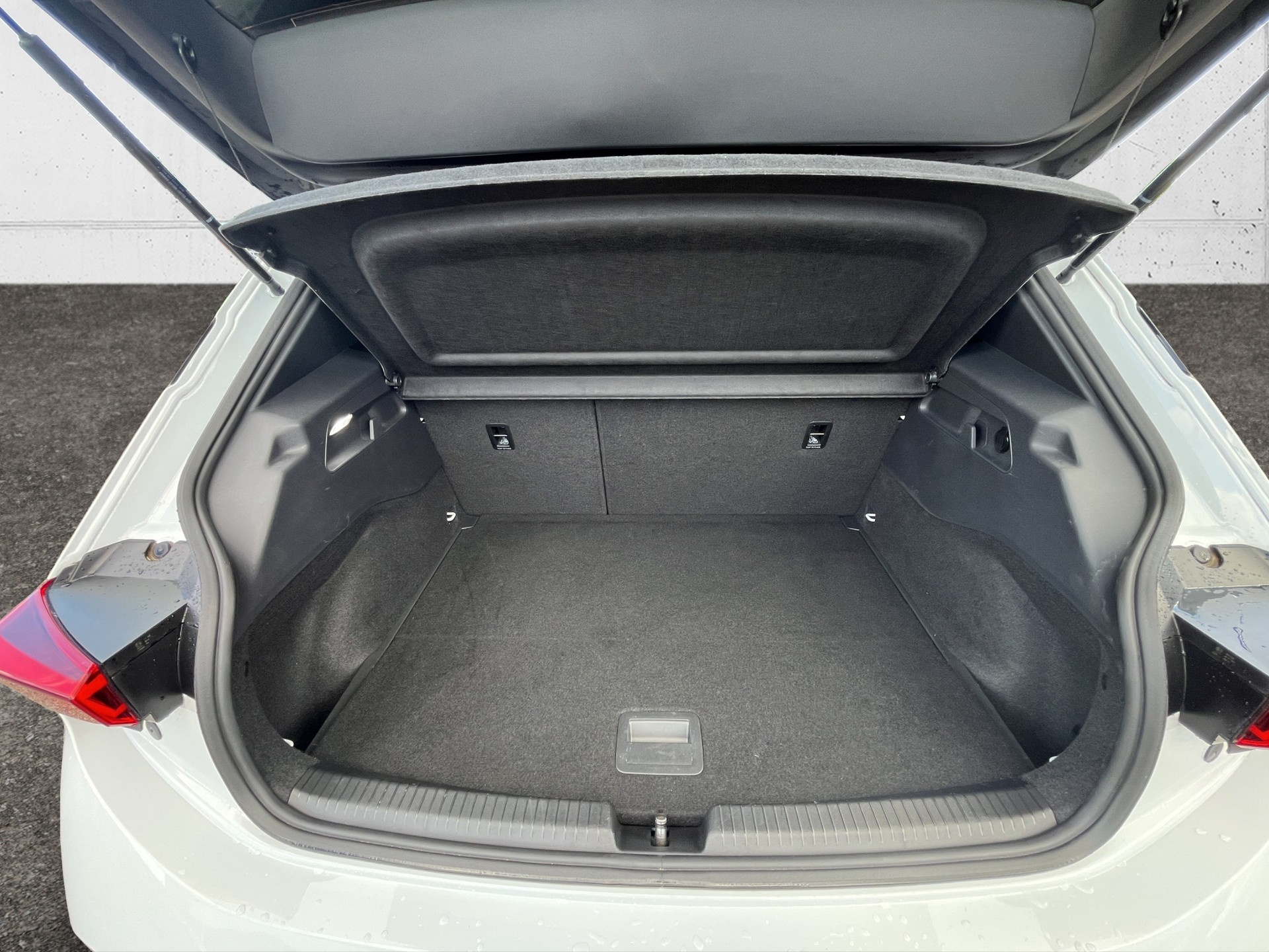 CUPRA Born Electric-image-16