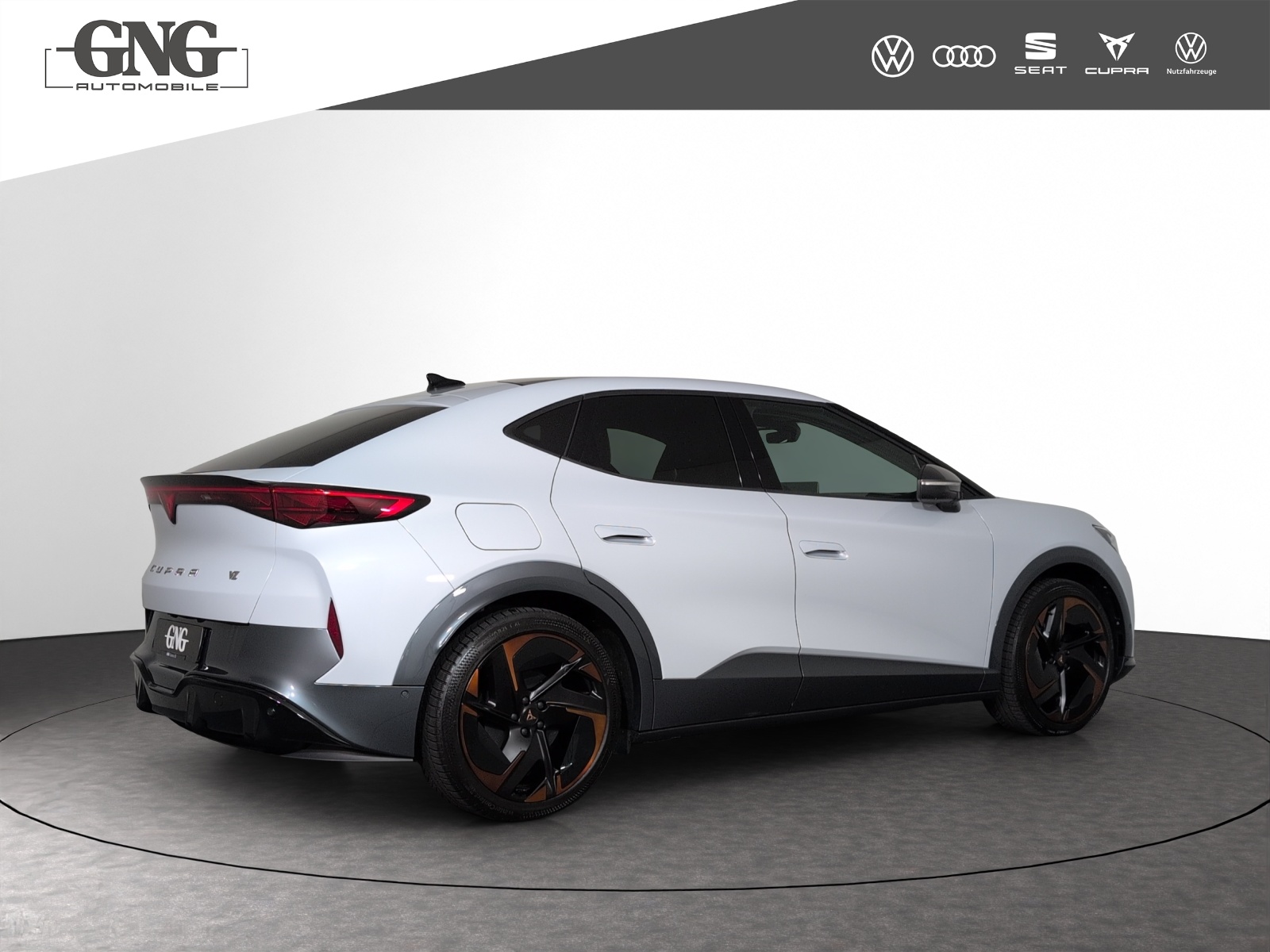 CUPRA Tavascan Type 9 77 kWh VZ Adrenaline-image-2