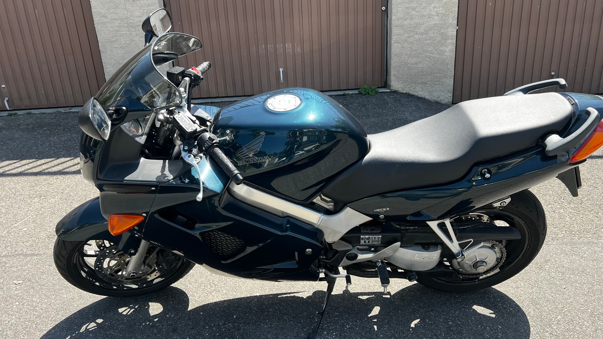 HONDA VFR 800 FI-image-2